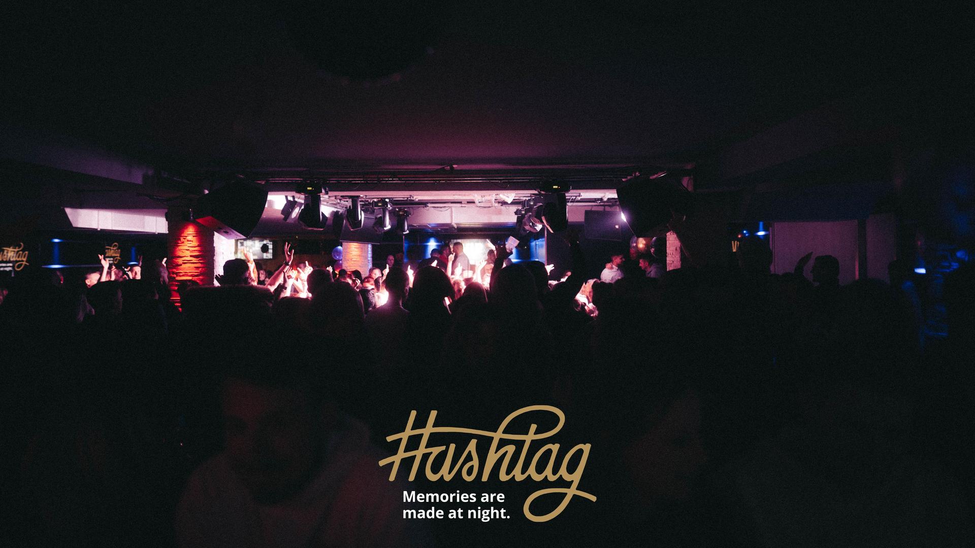 Hello 2025: Das war das Motto bei der Party an Silvester im Hashtag Weiden. (Bild: Sebastian Reiter)