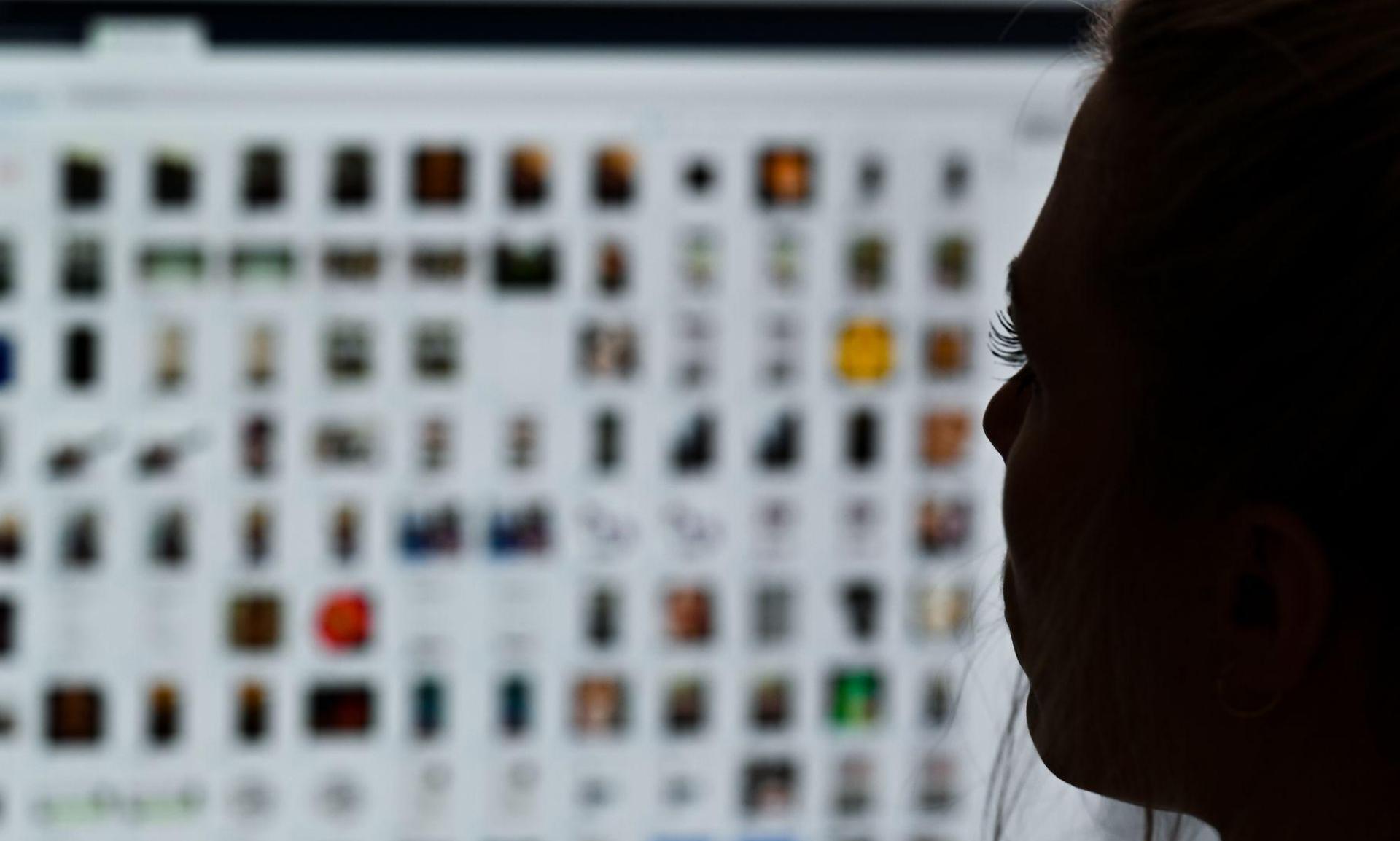 Die Zahl der Beschwerden über kriminelle Inhalte im Internet in Deutschland ist im vergangenen Jahr auf einen neuen Rekordwert gestiegen. (Archivbild) (Bild: Arne Dedert/dpa)