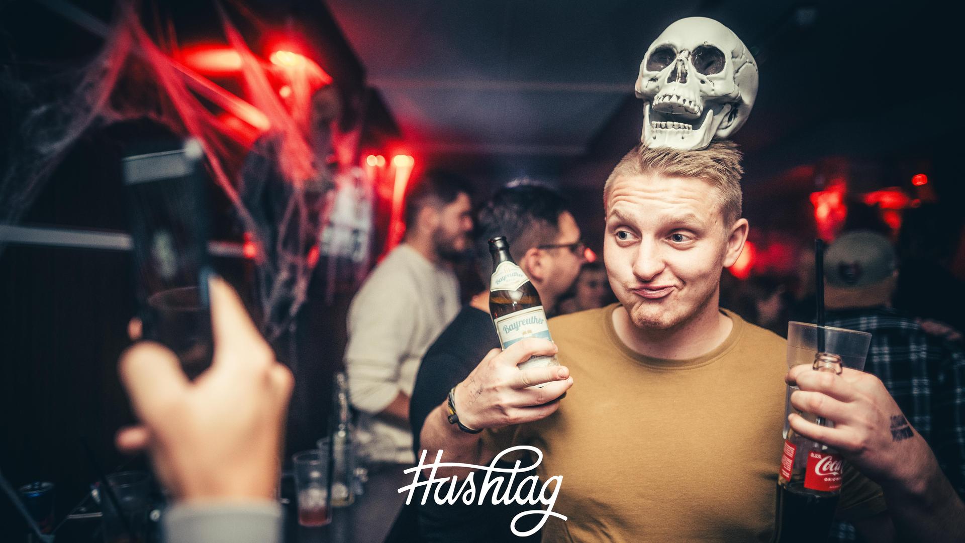 So lief Black Halloween im Hashtag in Weiden - unser Fotograf Sebastian Reiter war dabei. (Bild: Sebastian Reiter)