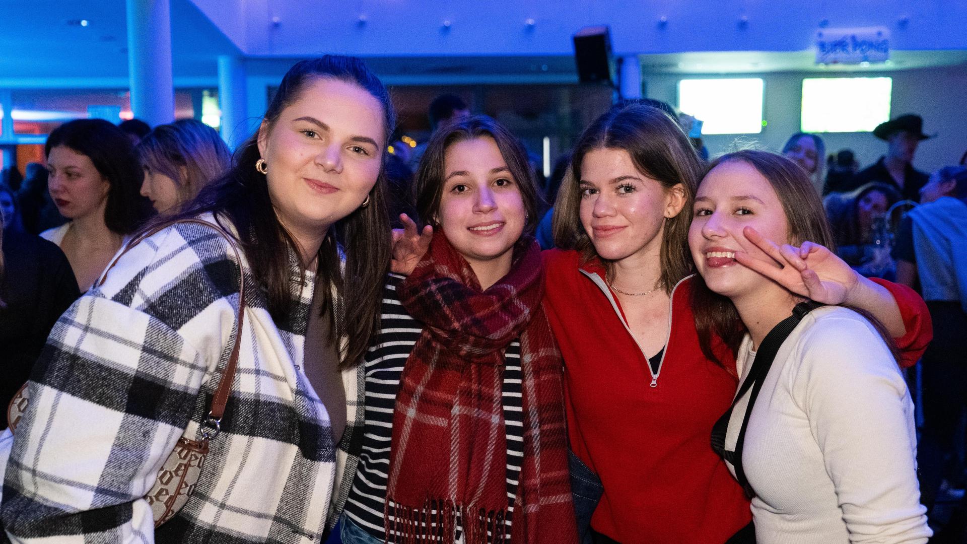 Die Bilder der FOSBOS-Kennenlernparty.  (Bild: mcl)