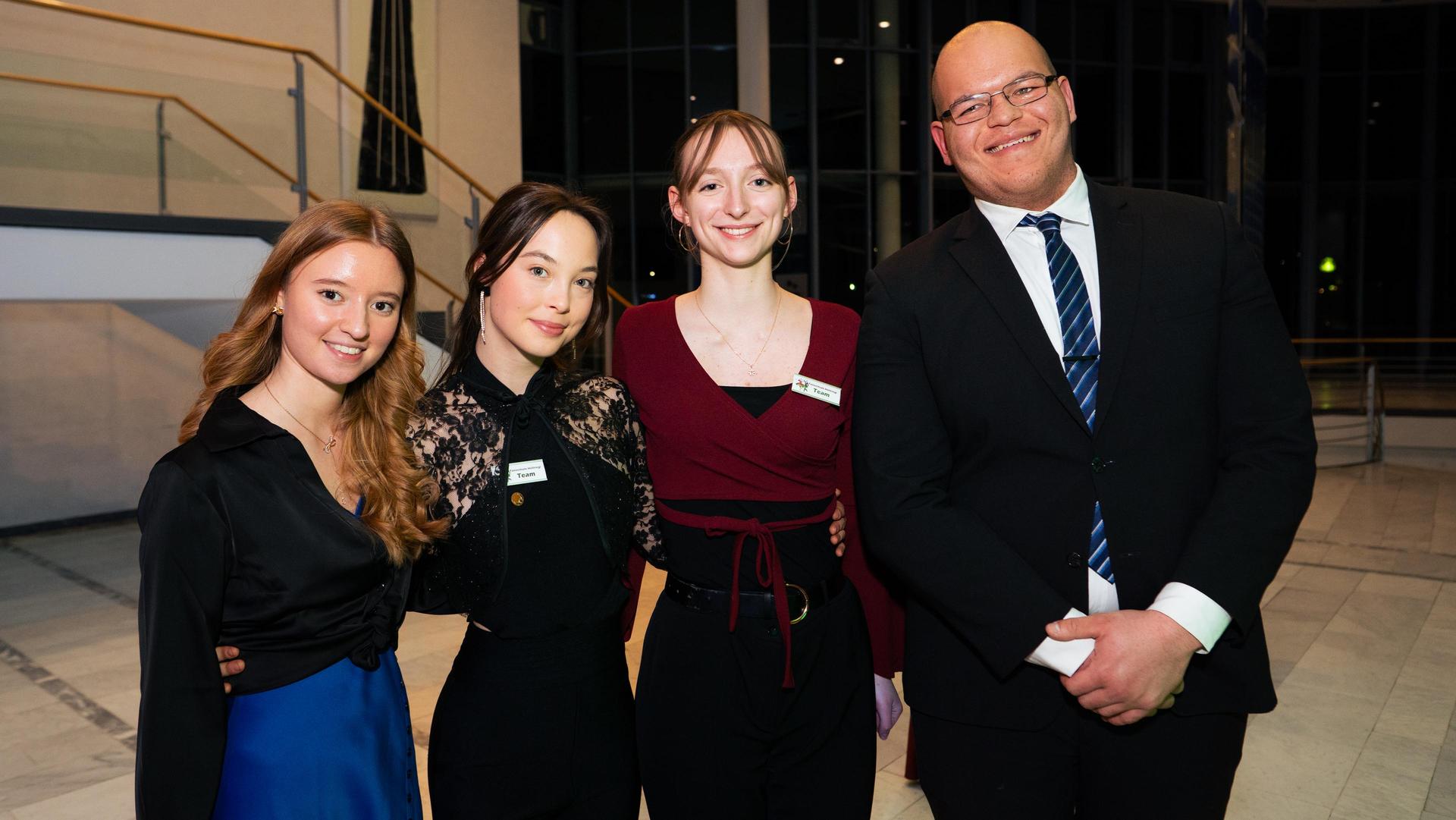 Abschlussball der Weidener Gymnnasien in der Max-Reger-Halle 2025 (Bild: Hannes Stock)