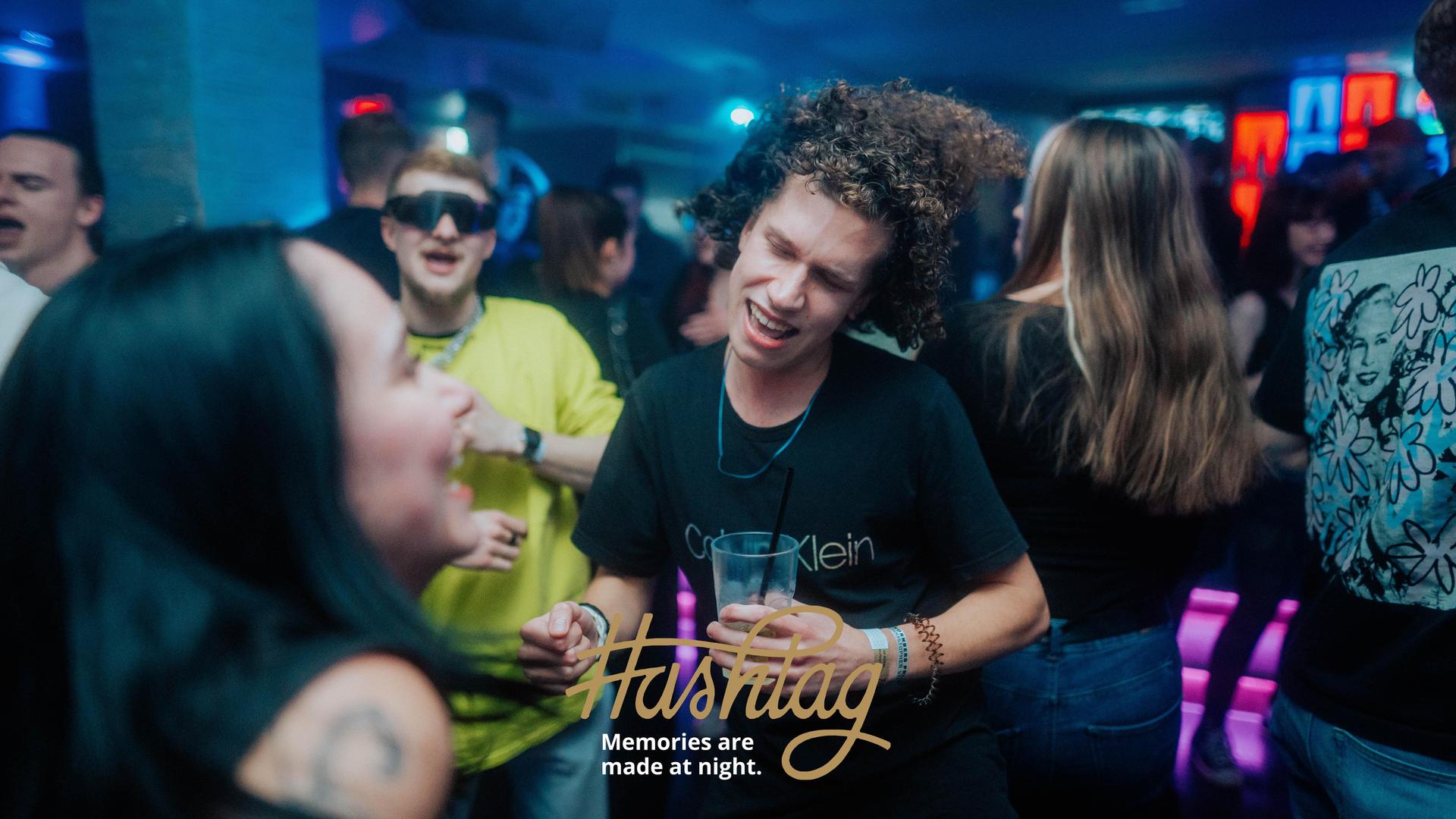 Wir haben für euch die besten Bilder vom Freitagabend im Hashtag zur „DEINE 2000er”-Party. (Bild: Sebastian Reiter)