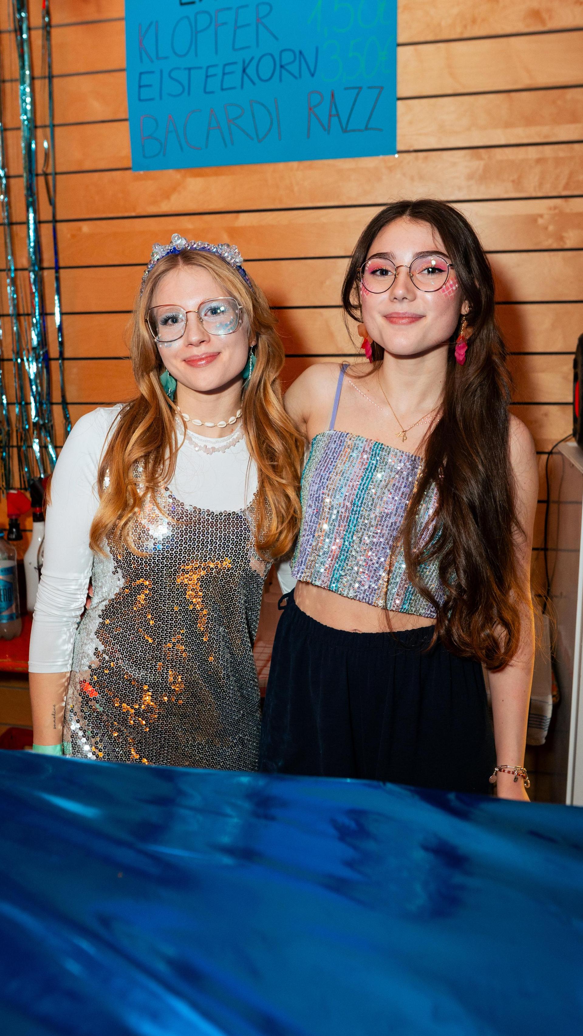 Beim Faschingsball des FC Luhe gings mit Vollgas weiter im Faschingstreiben.  (Bild: Hannes Stock)