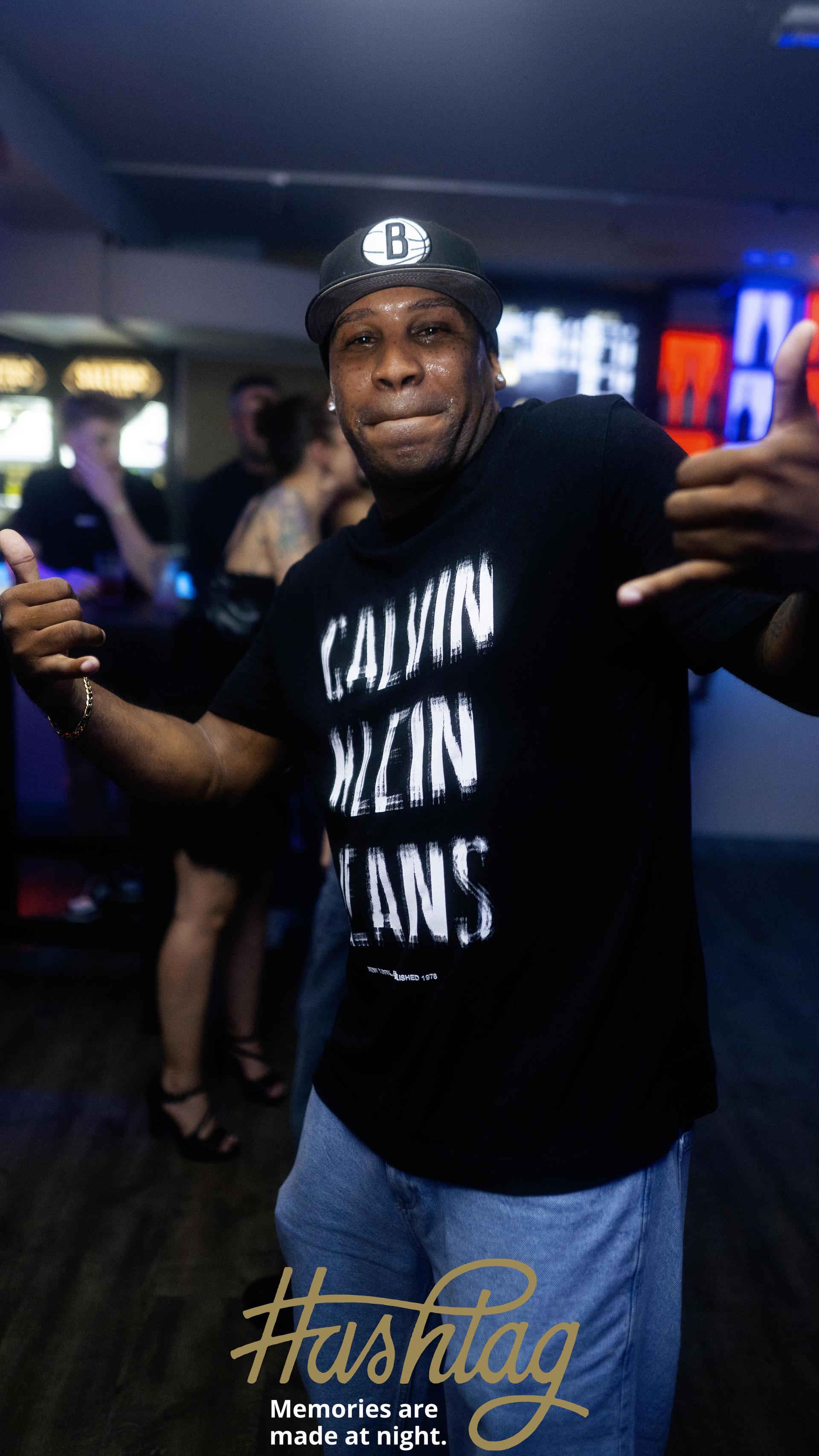 Die „Blackedout”-Party im Hashtag. (Bild: Hannes Stock)