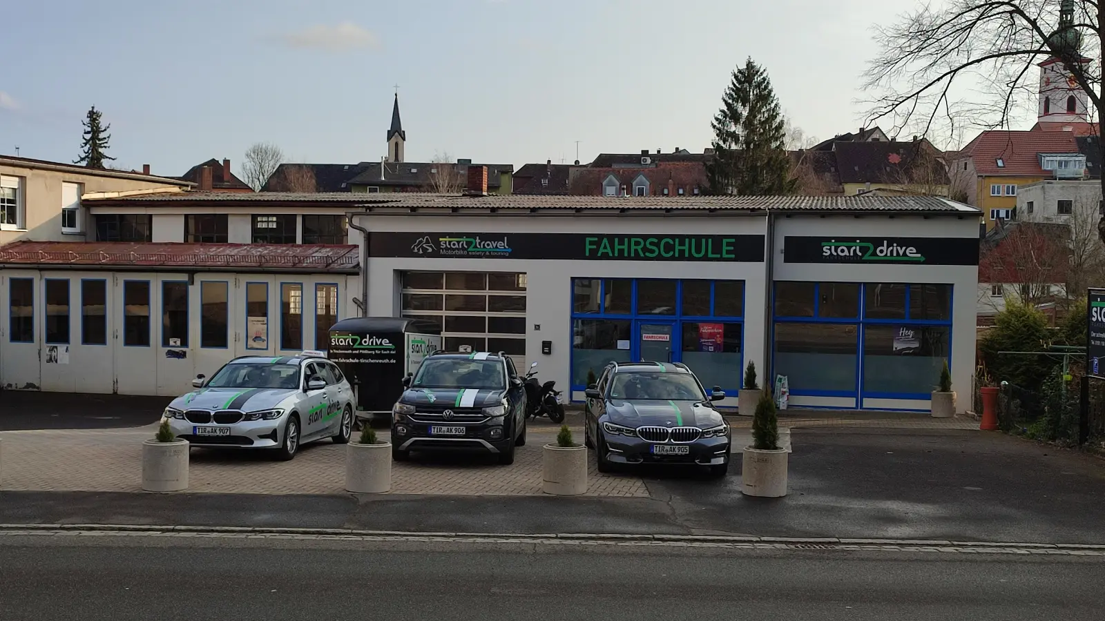 Die Start2drive-Fahrschule gibt es an mehreren Standorten: Tirschenreuth (Bild), Plößberg, Windischeschenbach und Flossenbürg. (Bild: exb)