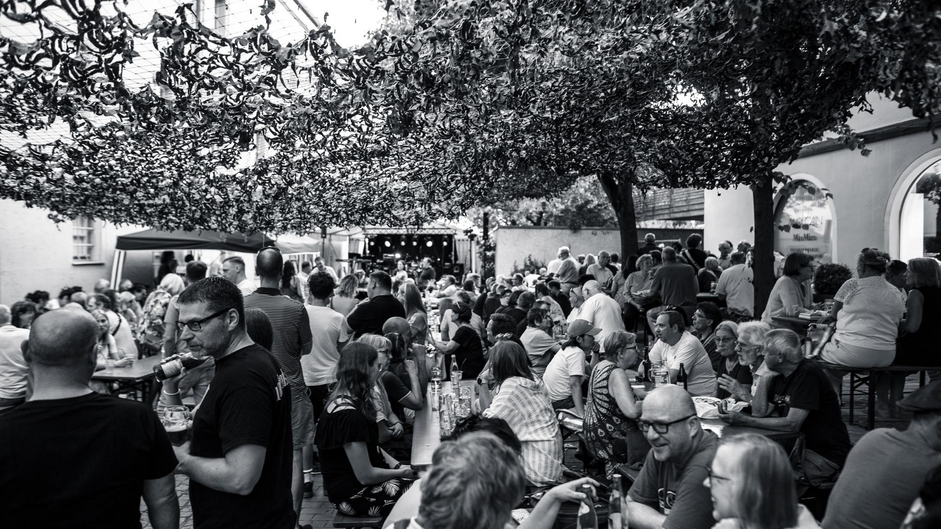 Bürgerfest-Samstag in Weiden: Die Fotos vom Weiden-am-See-Platz<br> (Bild: Hannes Stock)