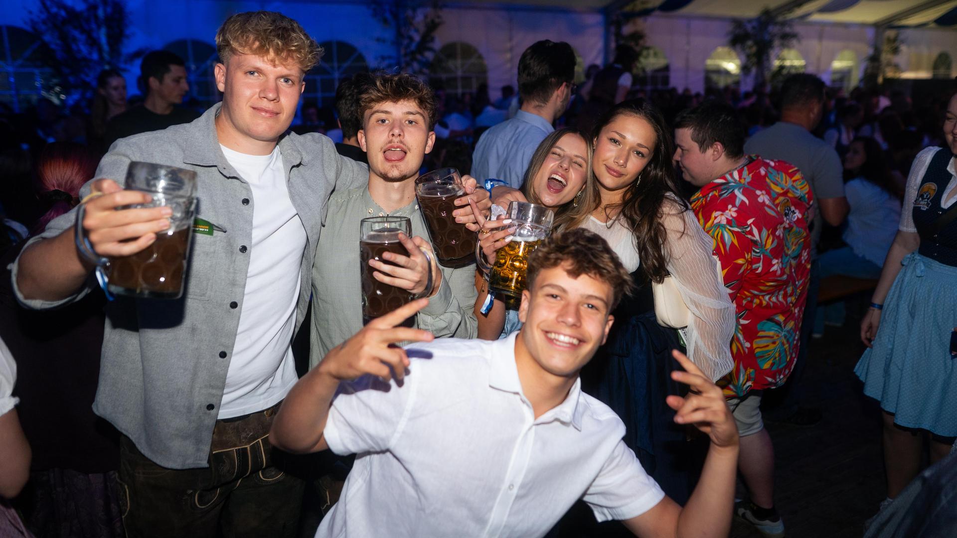 Bilder vom Samstagabend der Flosser Kirwa 2025 (Bild: Hannes Stock)