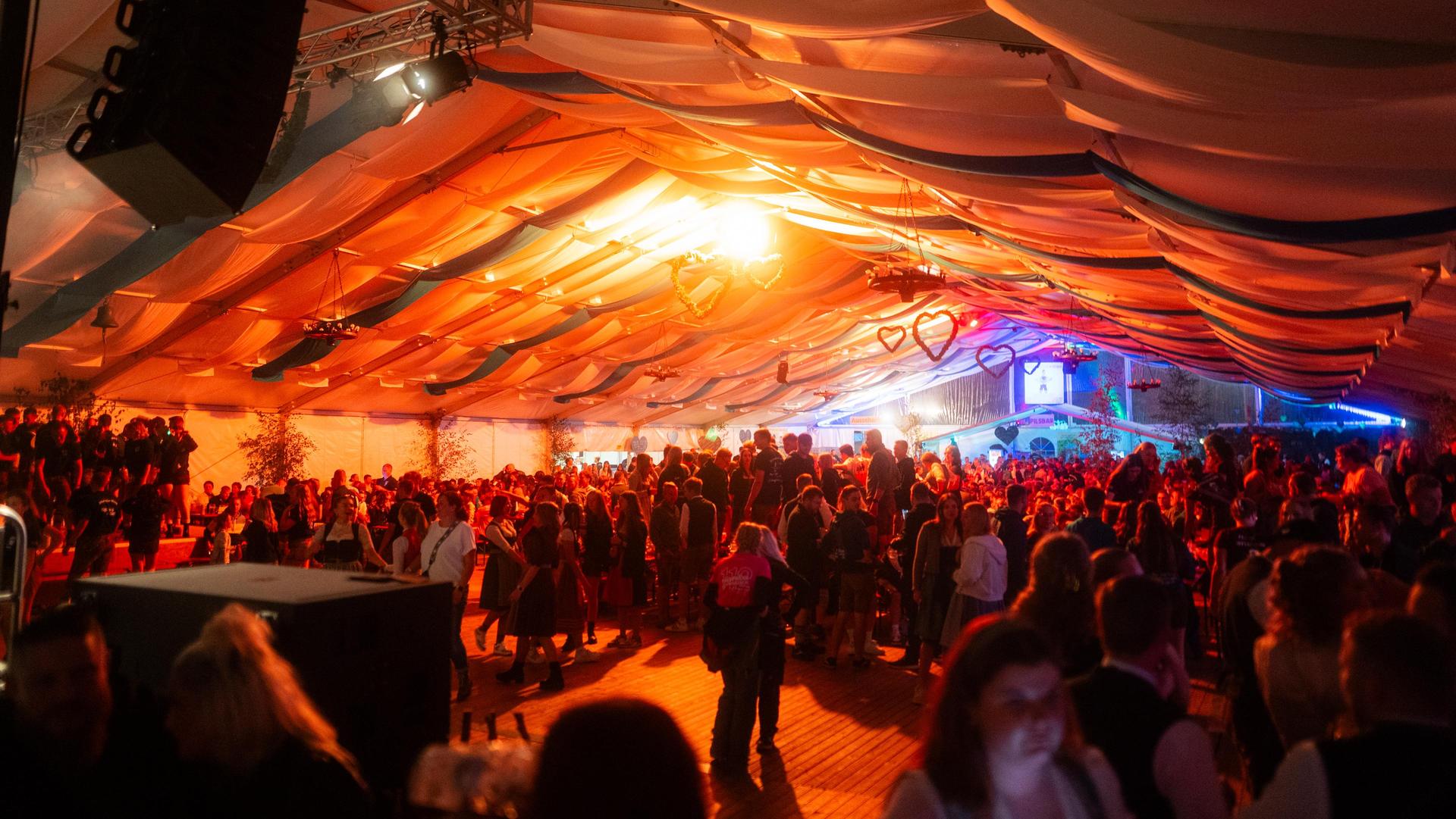 Die Bilder von der Pfreimder Kirwa am Samstag. (Bild: Hannes Stock)