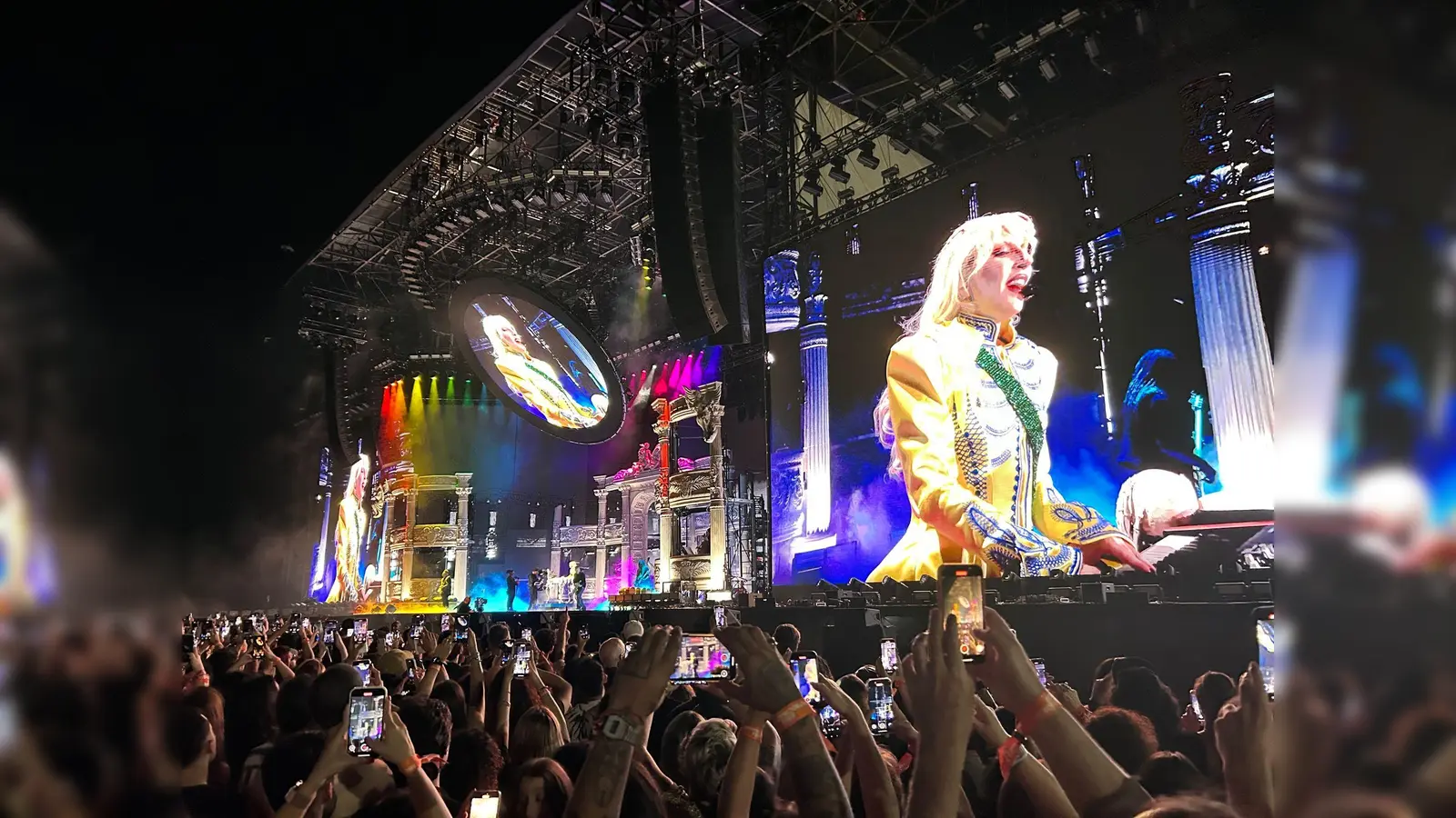 Das Konzert in Rio war als das größte in Gagas Karriere angekündigt worden.  (Bild: Philipp Znidar/dpa)