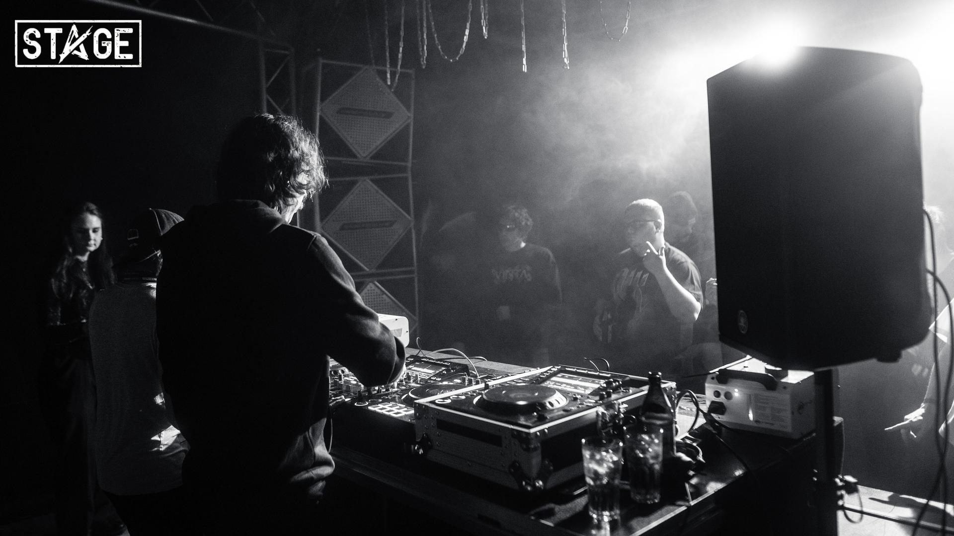 Die Fotos der „Schwitzkasten”-Party im Stage. (Bild: Hannes Stock)