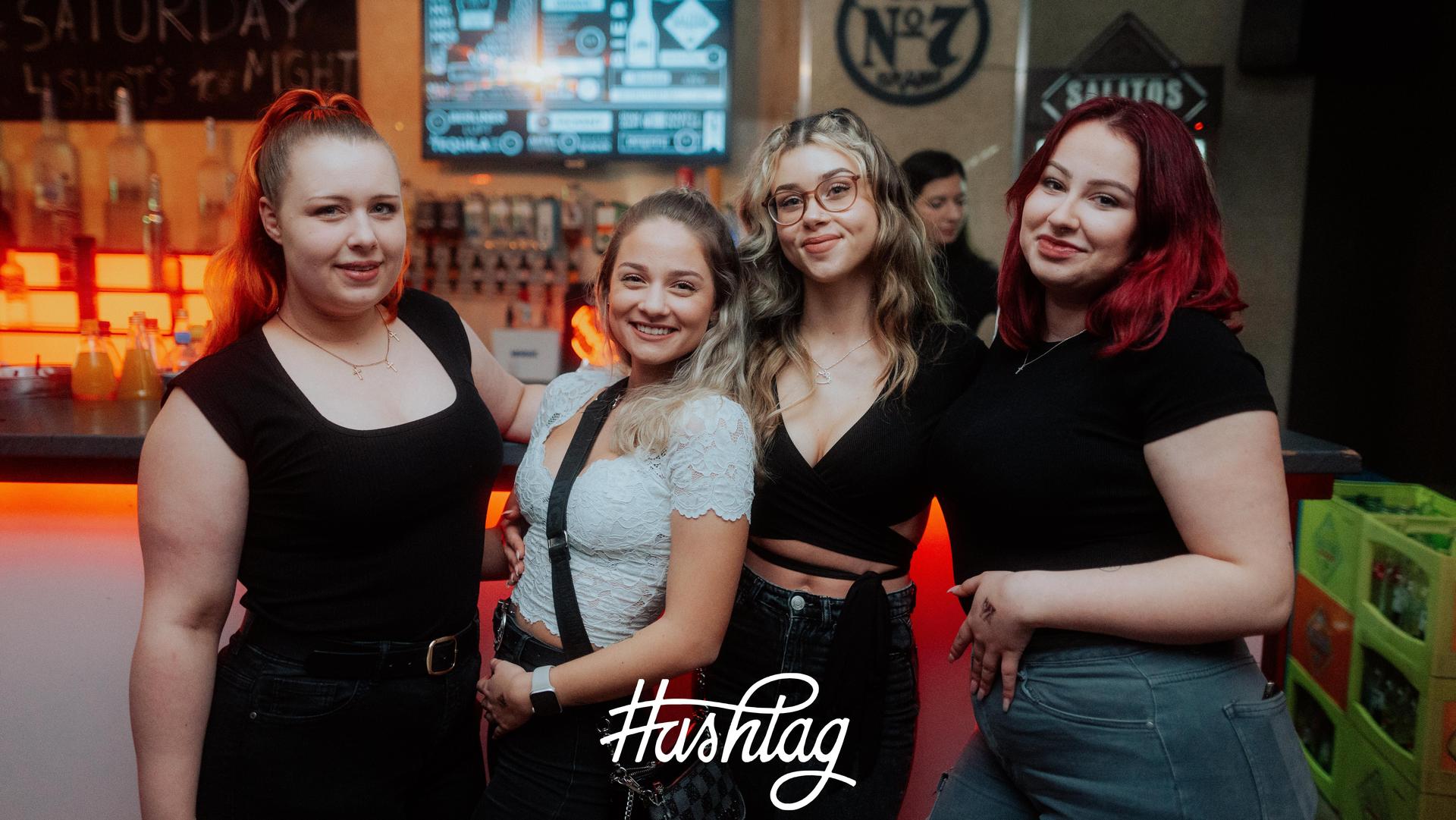 Bei der „Hashtag Saturday”-Partyim Hashtag Weiden sorgte <b>DJ RobVEE</b> für den passenden Sound. (Bild: Sebastian Reiter)