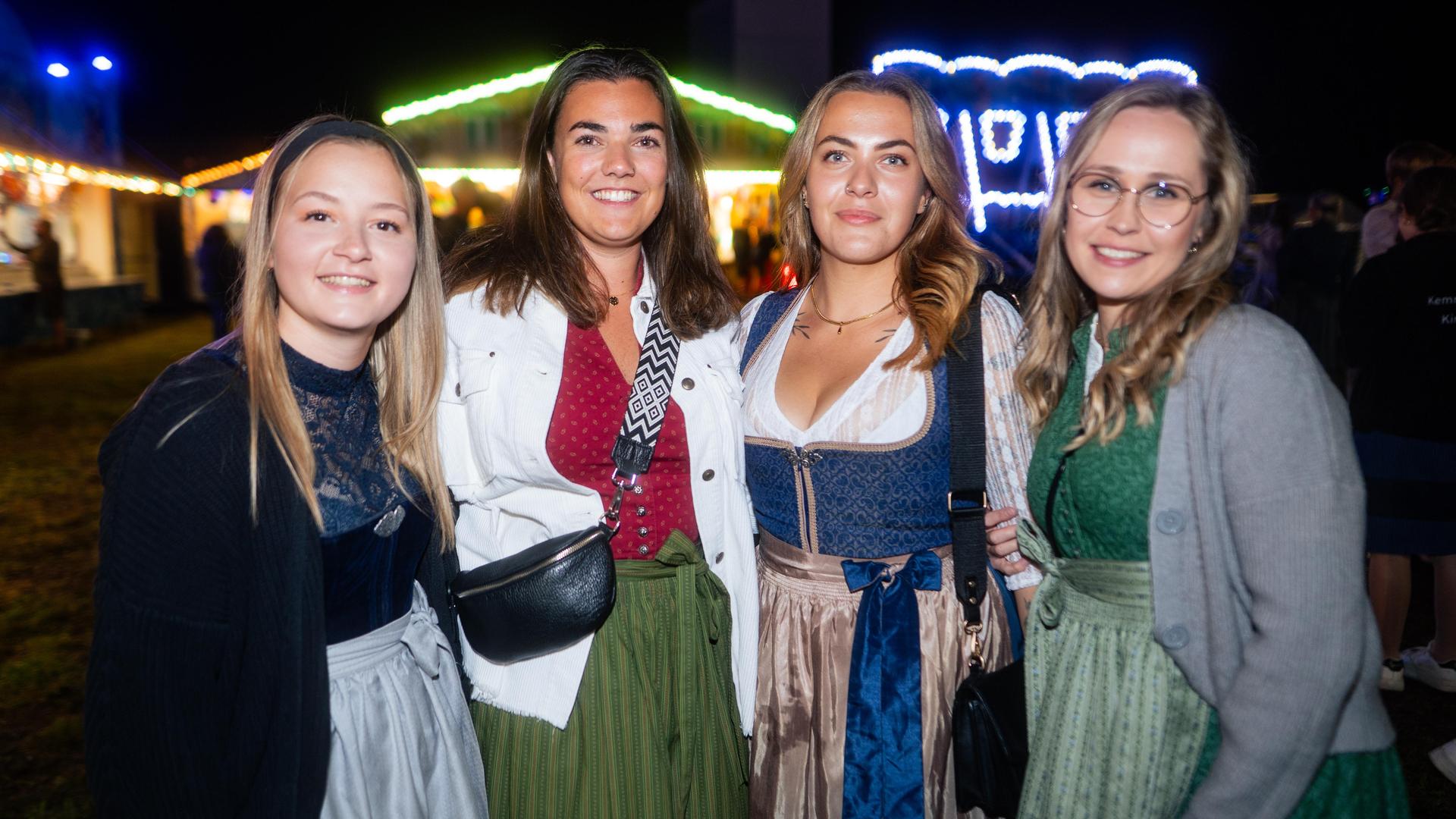 Wernberg feiert Kirwa, die Stoapfälzer Spitzbuam liefern die Musik zum Fest. (Bild: Hannes Stock)