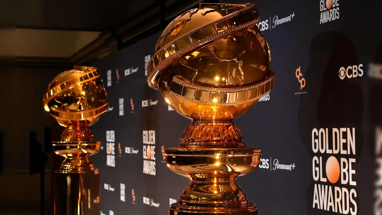 Die Golden-Globe-Trophäen werden im Januar zum 82. Mal verliehen.  (Archivbild: Chris Pizzello/Invision/AP/dpa)