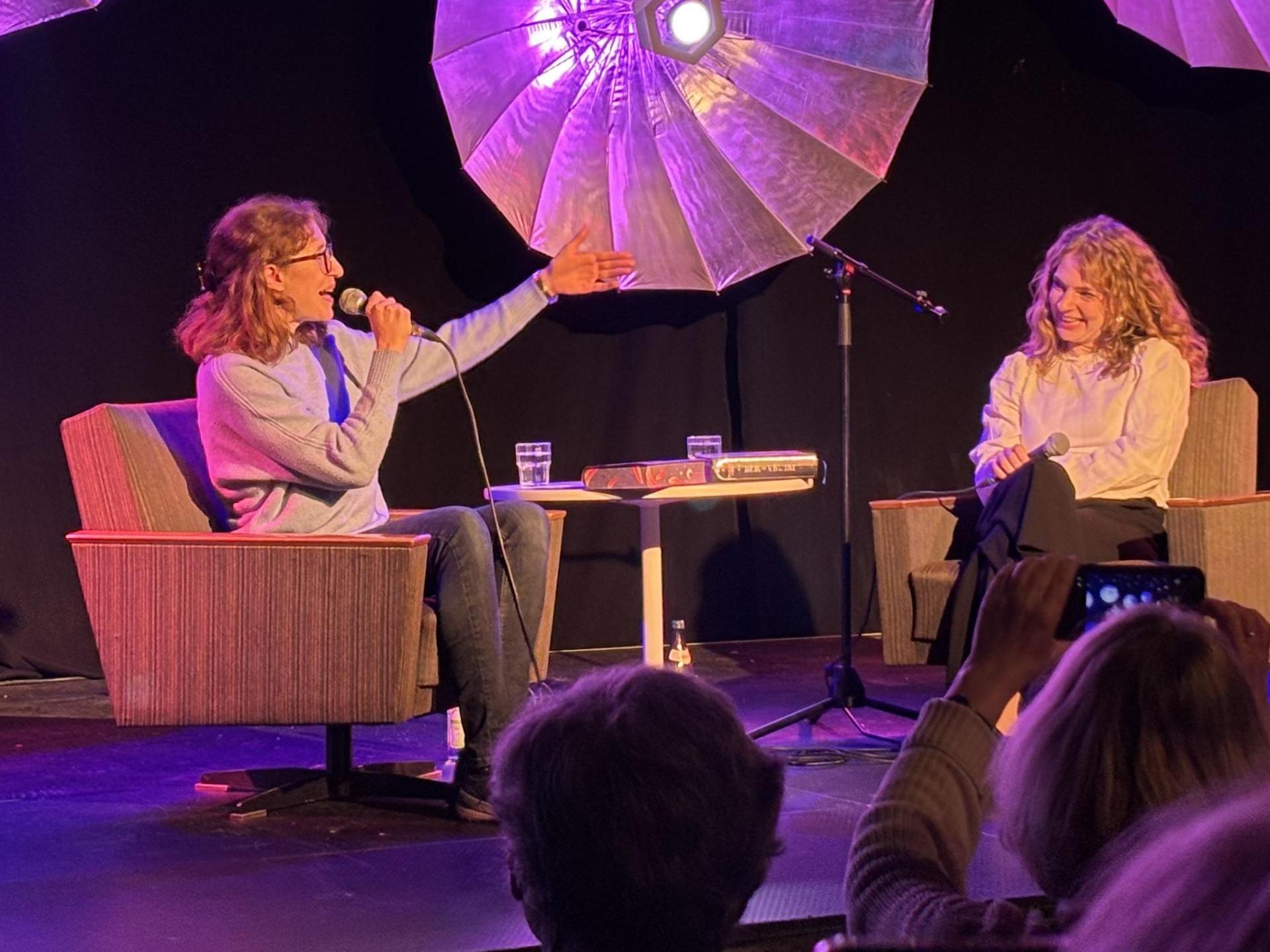 Magdalena Gammel las aus ihrem Buch bei den Weidener Literaturtagen 2026.  (Bild: mcl)