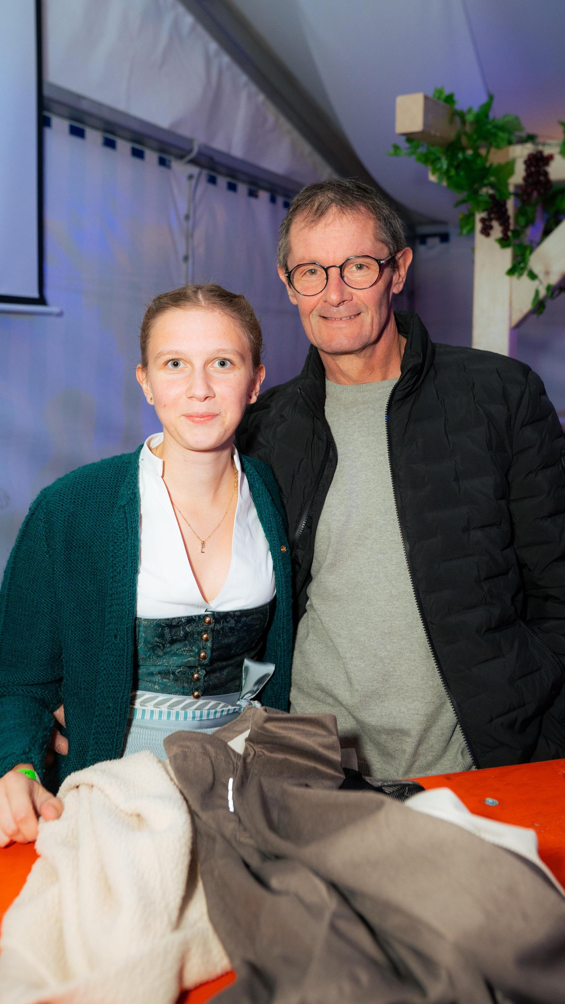 Szenen der Kirwaparty in Weiherhammer. (Bild: Hannes Stock)