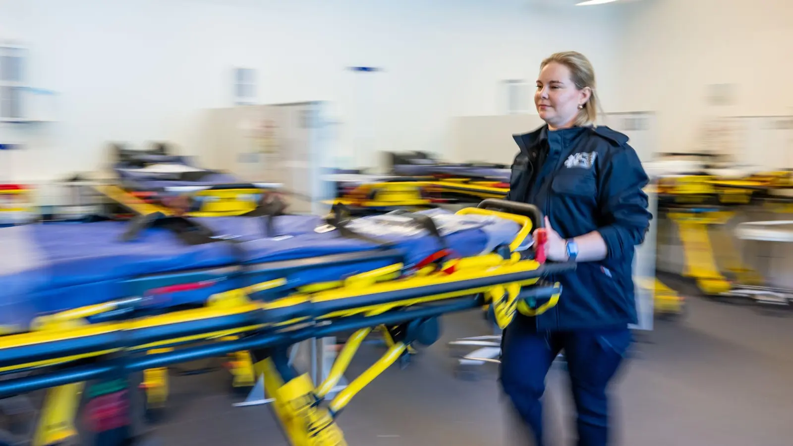Einige Jugendliche klagten über leichten Schwindel und Kreislaufprobleme. (Bild: Lennart Preiss/dpa)