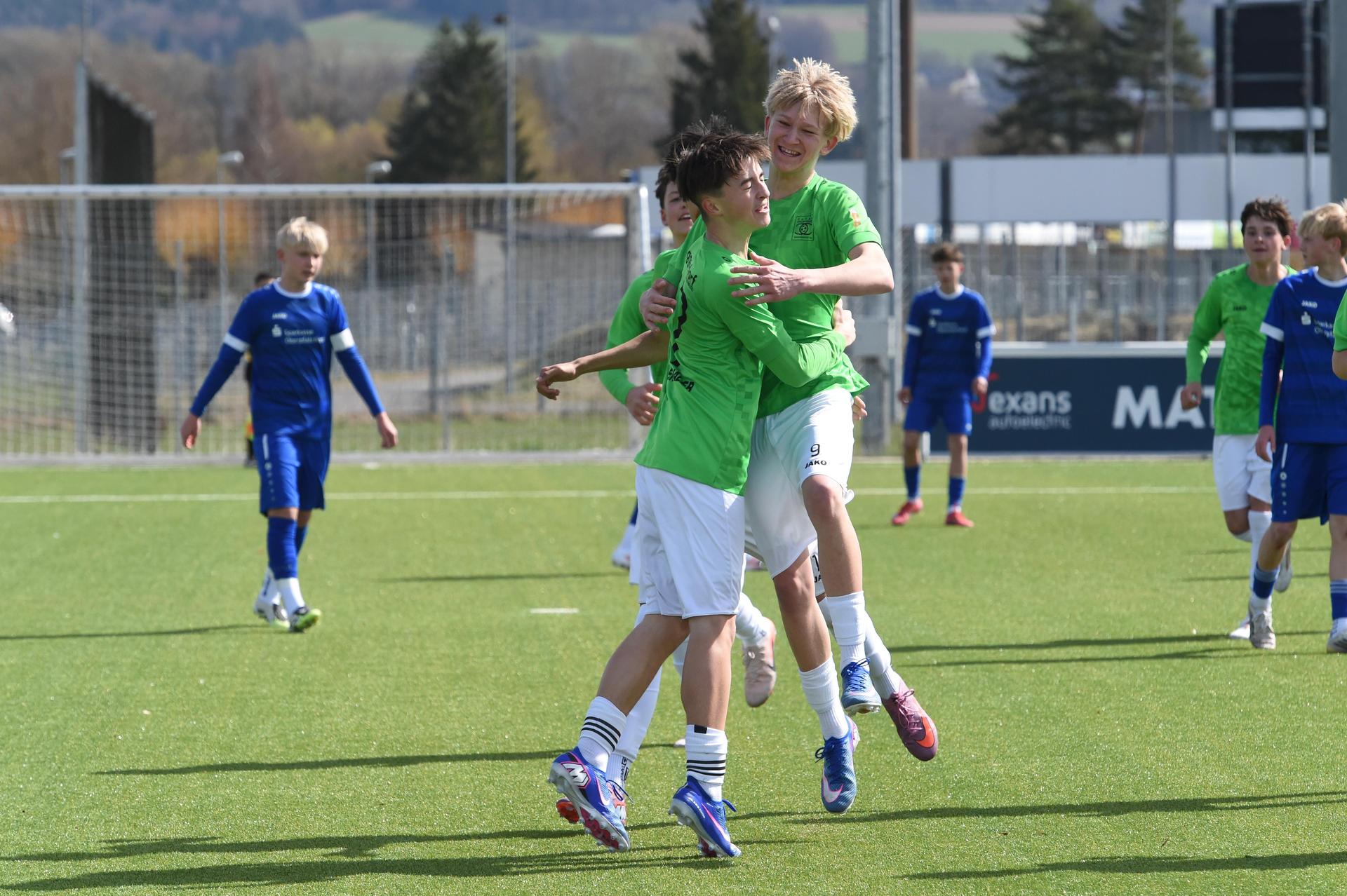 Bildergalerie der C-Junioren der SpVgg SV Weiden in der Bayernliga-Aufstiegsrunde. Die Weidener verloren die Partie mit 0:3 gegen Deggendorf.  (Bild: Gerhard Büttner)