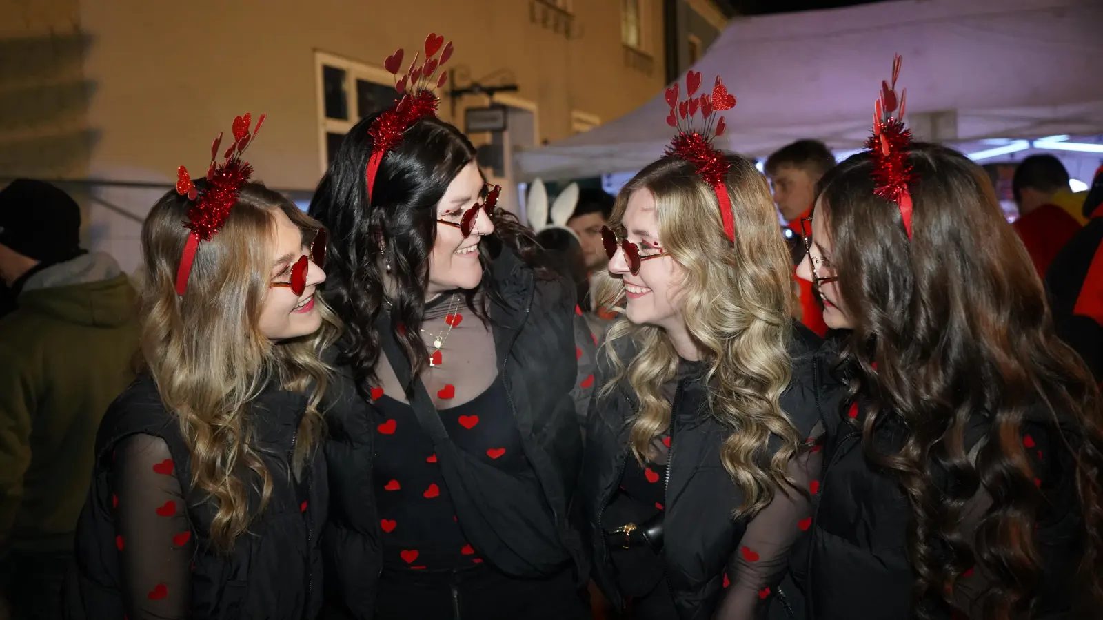 So feierte Moosbach „Nascha Pfinsta” 2025. (Bild: mcl)