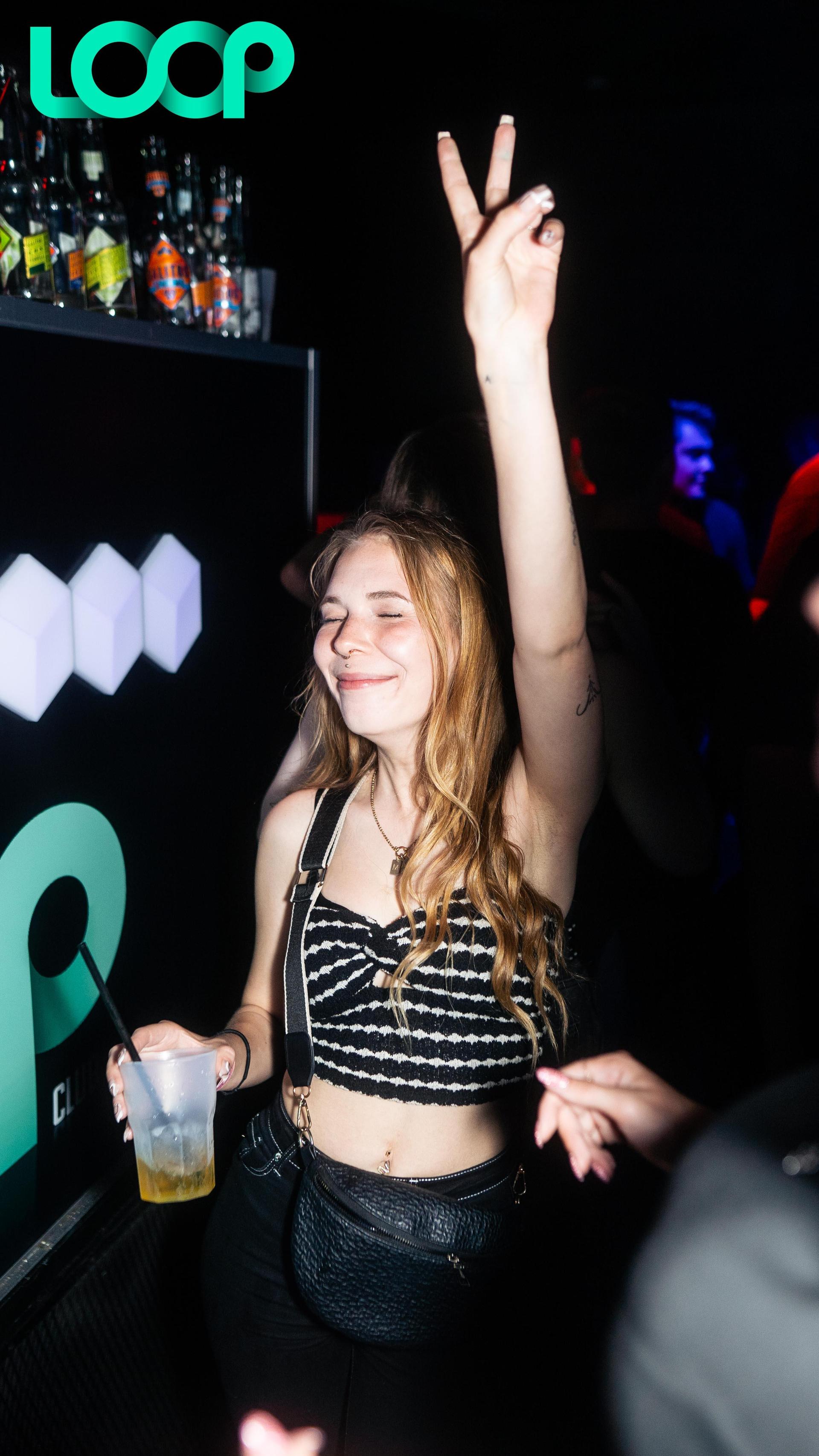 Die „School is out”-Party im Loop. (Bild: Hannes Stock)