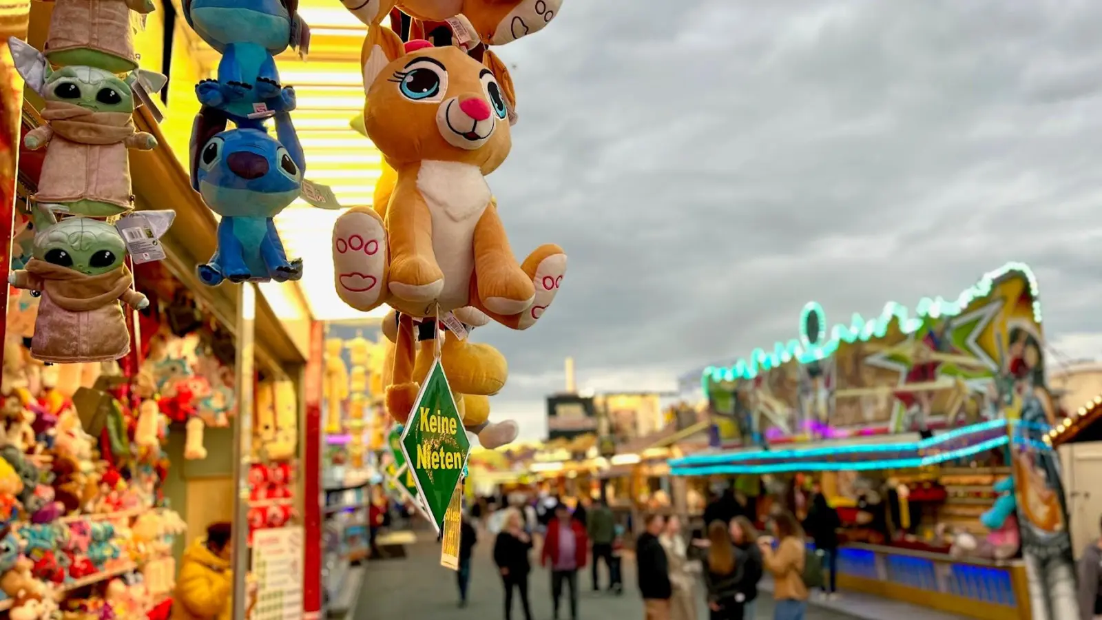 Das Volksfest in Weiden findet in diesem Jahr vom 18. bis zum 22. September statt. (Archivbild: Gabi Schönberger)