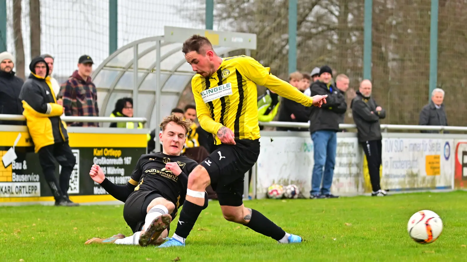 Daniel Tesar (vorne) wechselt vom SV Poppenreuth zur SpVgg Trabitz. (Bild: tsc)