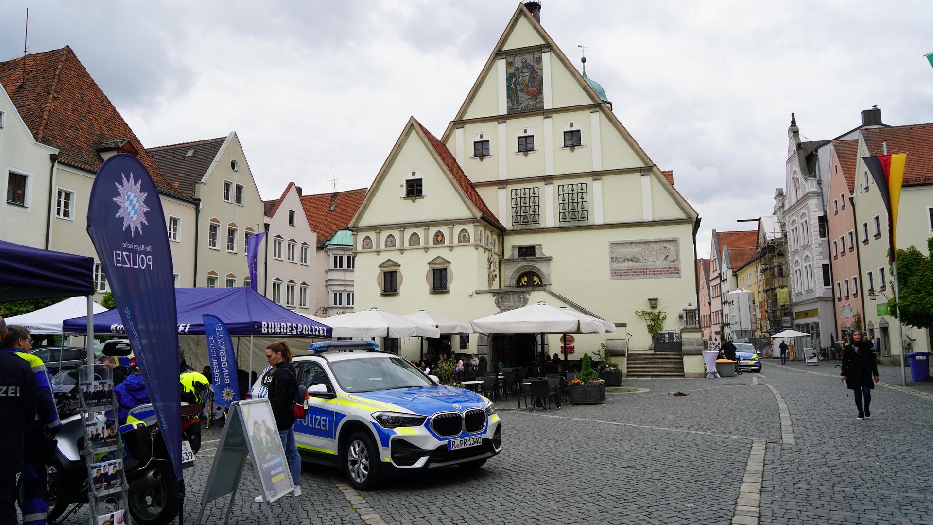 Der Tag der Sicherheitsbehörde am Unteren Rathausplatz. (Bild: mcl)