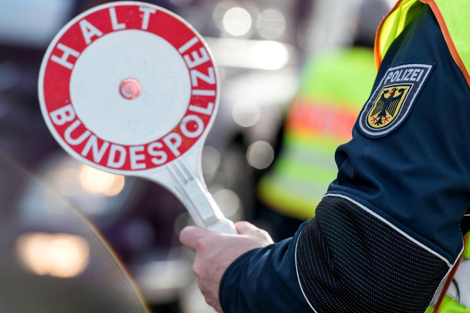 Die Bundespolizei Waidhaus hat 5.600 Euro Justizschulden eingetrieben und drei Haftbefehle vollstreckt. (Symbolbild: Bundespolizei )