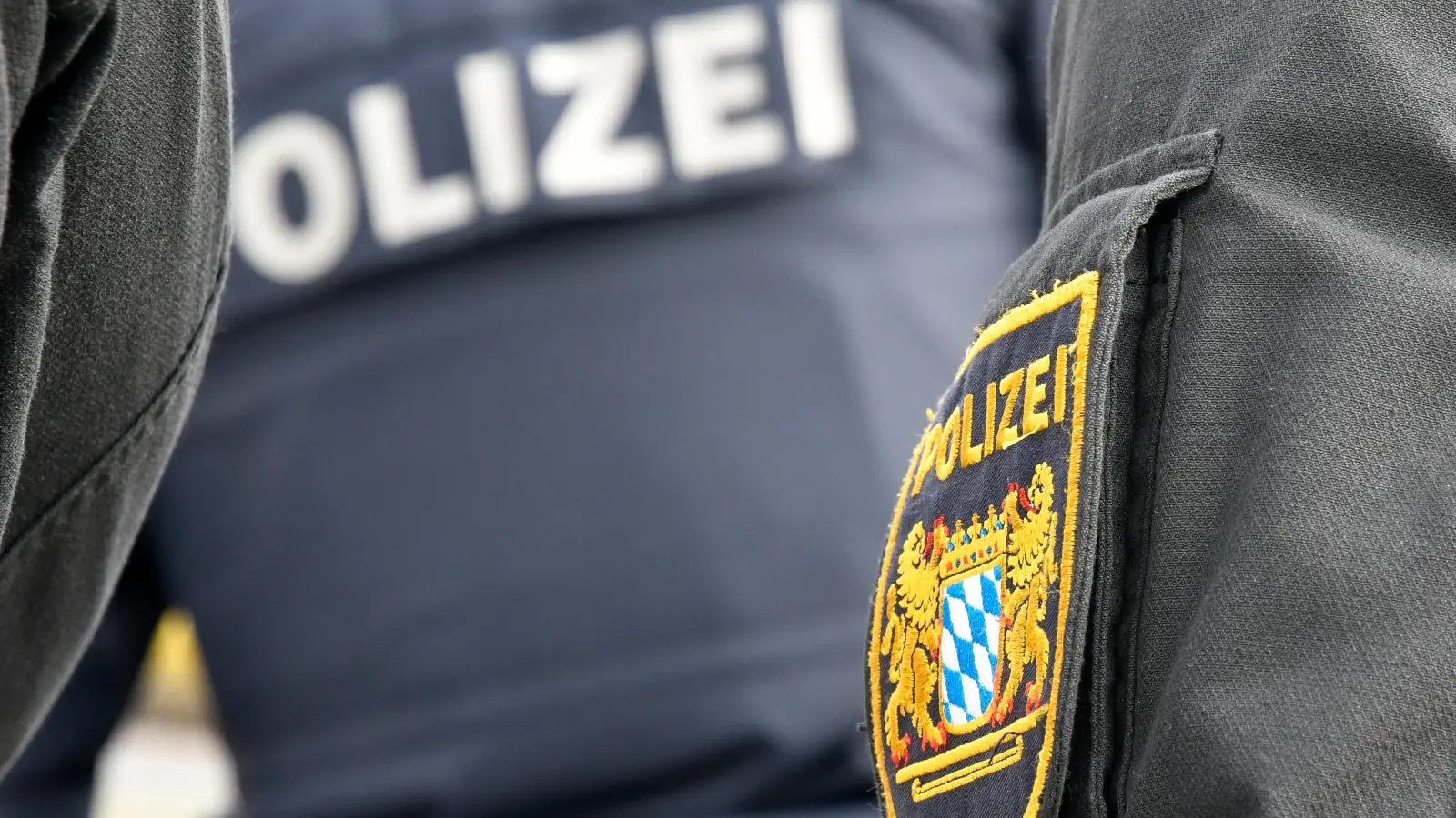 Ein schwarzes ROSE Mountainbike wurde in der Kurt-Schuhmacher-Allee in Weiden gestohlen und in Einzelteile zerlegt. (Symbolbild: Karl-Josef Hildenbrand/dpa)