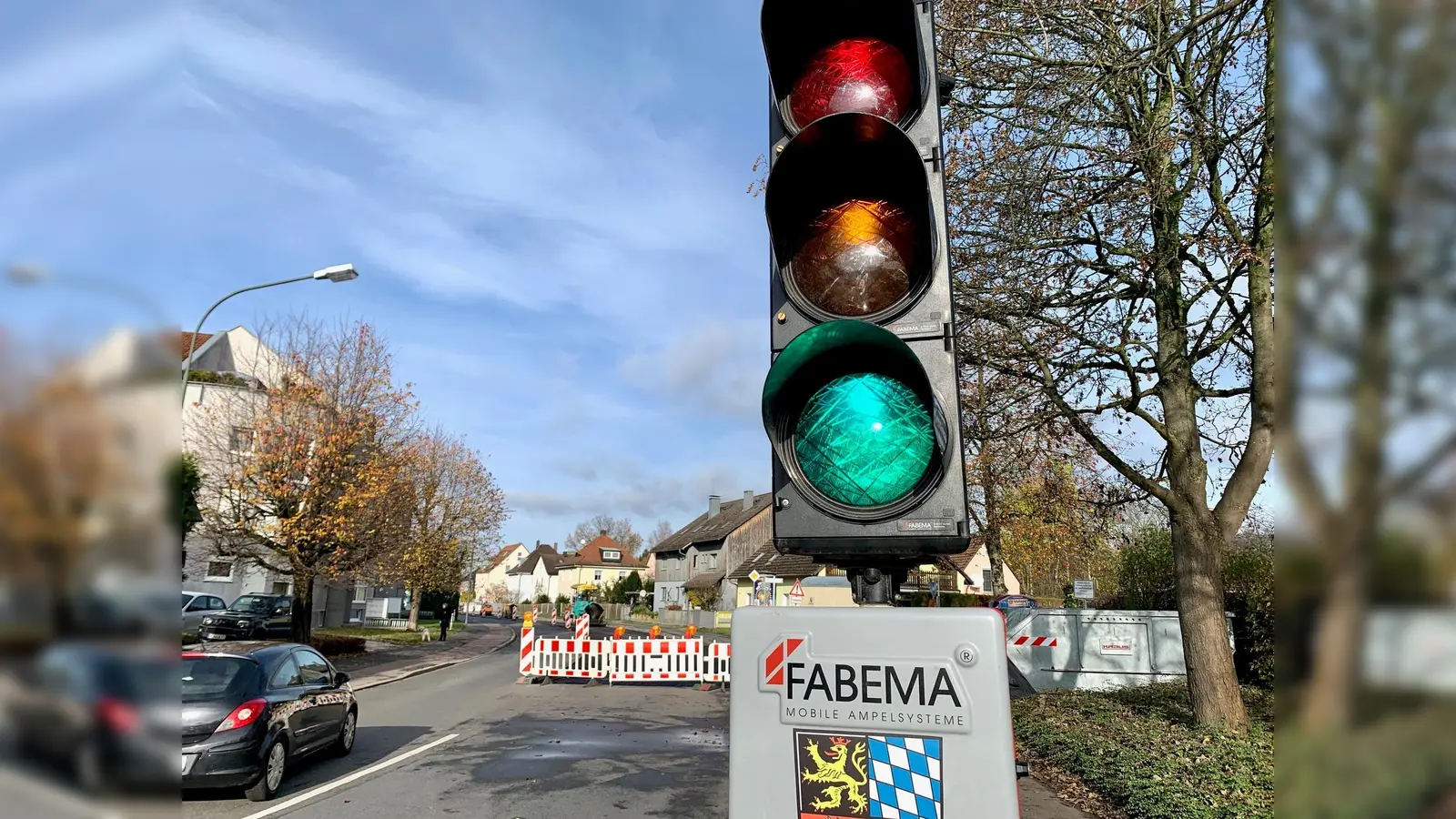 Noch bis Ende November regelt hier in der Mooslohstraße die Ampel den Verkehr.  (Bild: Gabi Schönberger)