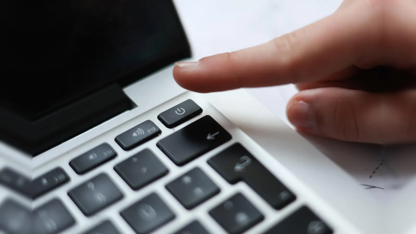 Die Kliniken Nordoberpfalz AG (KNO) bieten ab sofort die Möglichkeit, Termine online zu buchen.  (Symbolbild: Jörg Carstensen)