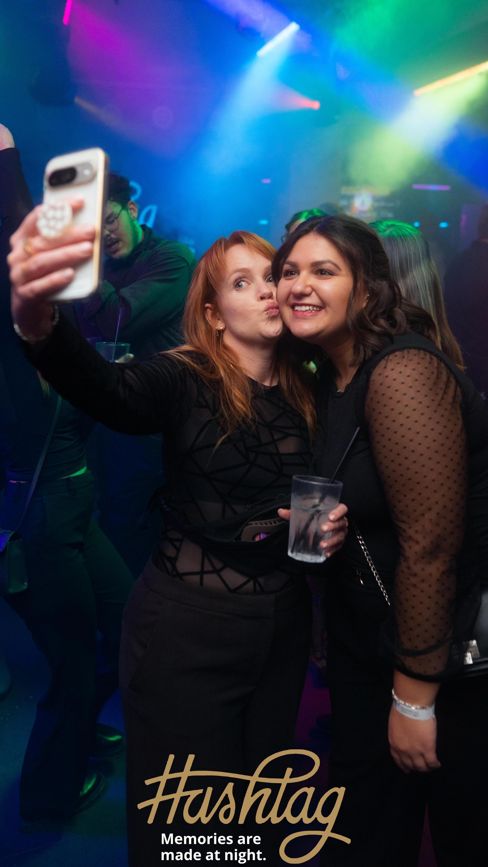 „Deine 2000er im Hashtag”: Die Bilder vom Freitag. (Bild: Hannes Stock)