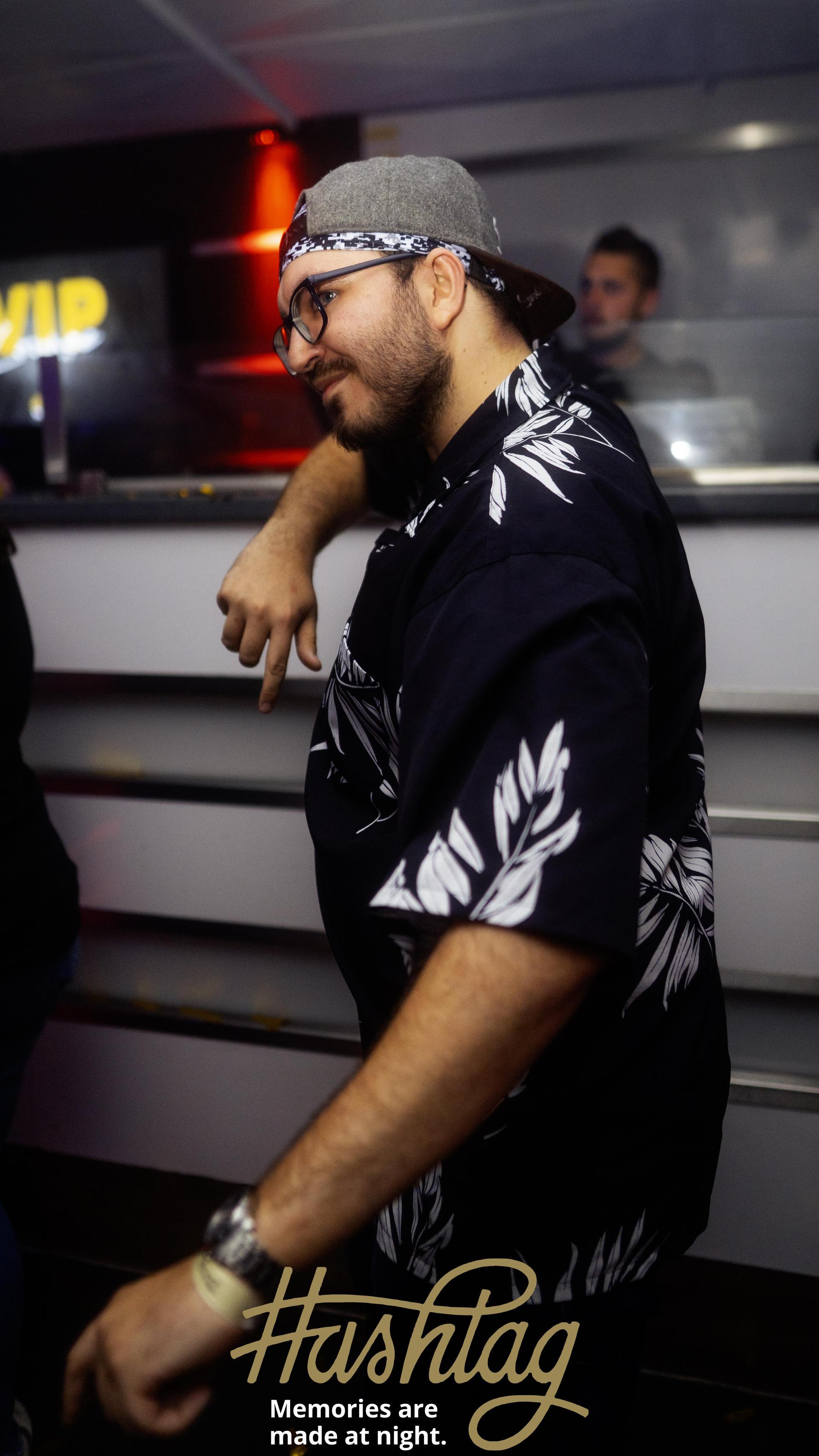 Die „Blackedout”-Party im Hashtag. (Bild: Hannes Stock)