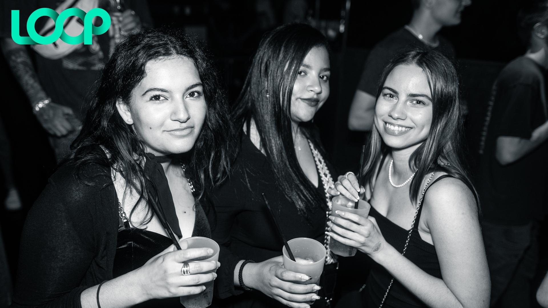 Die „School is out”-Party im Loop. (Bild: Hannes Stock)