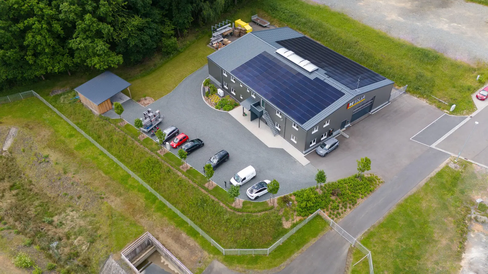 RE Solar lädt am Sonntag, 27. September, von 10 bis 17 Uhr zum „Tag der offenen Tür” ein. (Bild: Bernd Schoenfelder)