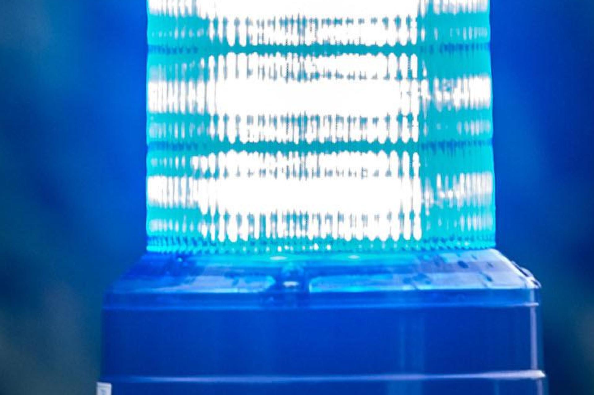 Eigentlich wollte die 24-Jährige nur ein Strip-Video drehen. Dann war aber ihre Tasche weg. (Symbolbild: Armin Weigel/dpa)