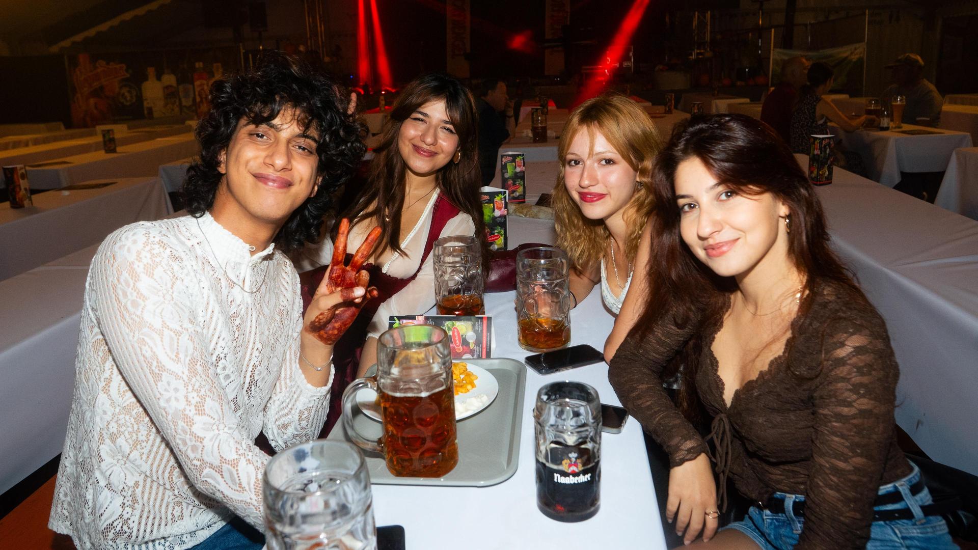 Der Sonntag auf dem Weidener Volksfest.  (Bild: Hanns Stock)