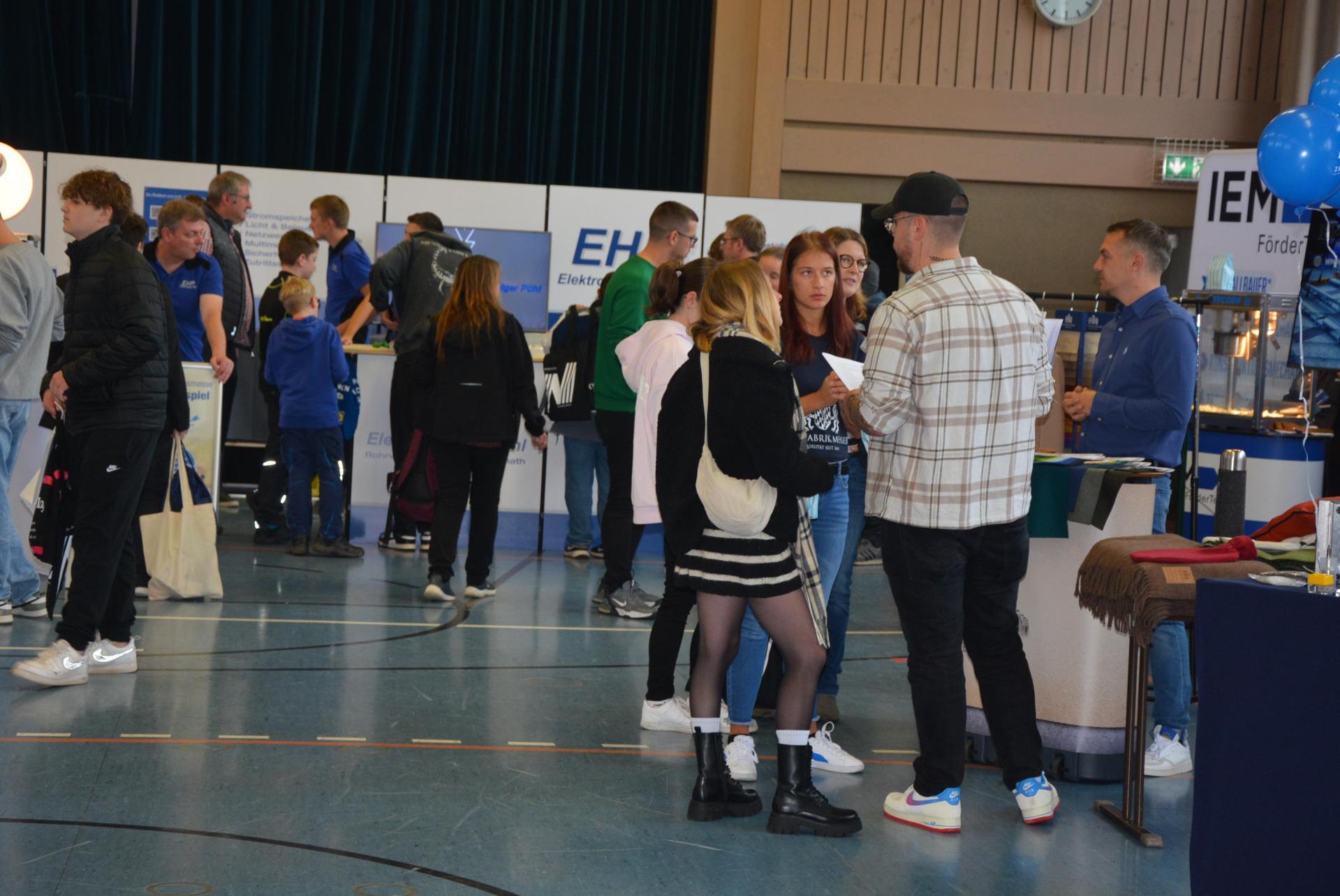 Nähere Informationen zu den Ausstellern sind im Internet unter www.dasAusbildungsportal.de zu finden. (Bild: jr)