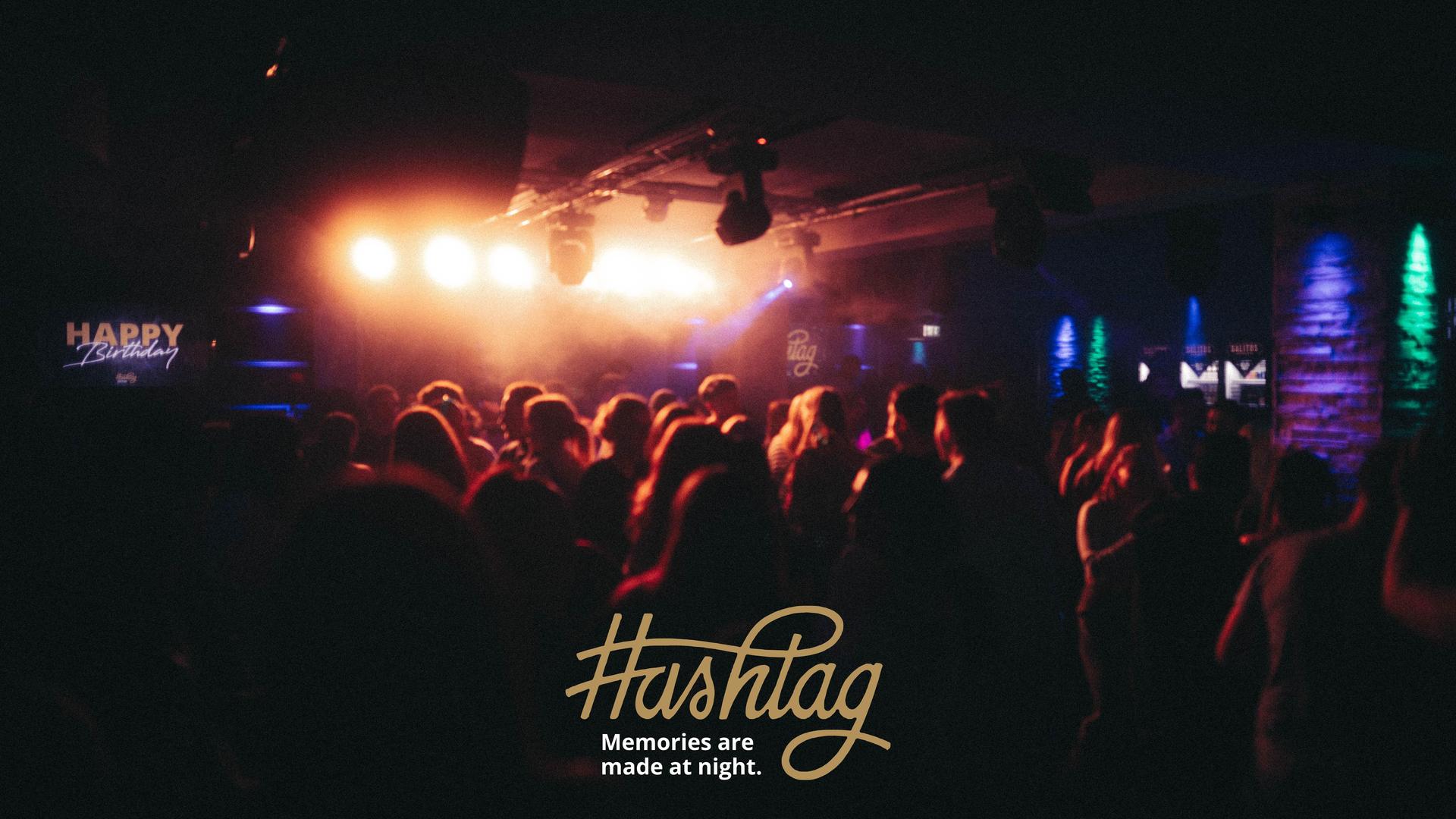 „Geld zurück” war das Motto bei der Party am Freitag im Hashtag Weiden.  (Bild: Sebastian Reiter)