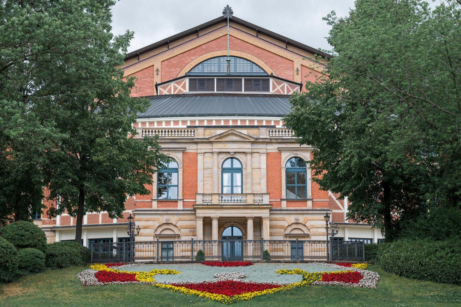 Die „New York Times“ empfiehlt für 2026 einen Besuch in Bayreuth. (Archivbild) (Bild: Daniel Vogl/dpa)