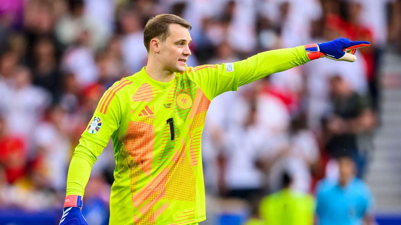 Torhüter Manuel Neuer tritt aus der Nationalmannschaft zurück. (Bild: Tom Weller/dpa)