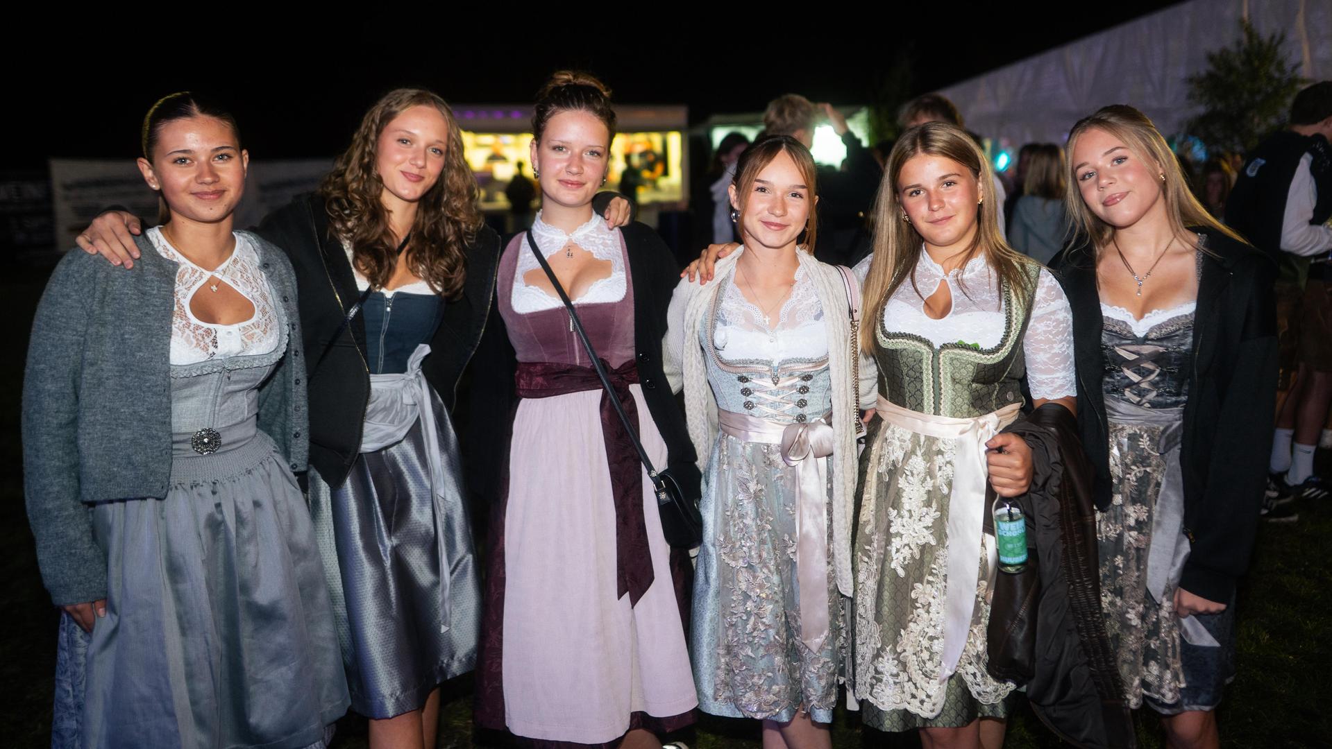 Wernberg feiert Kirwa, die Stoapfälzer Spitzbuam liefern die Musik zum Fest. (Bild: Hannes Stock)