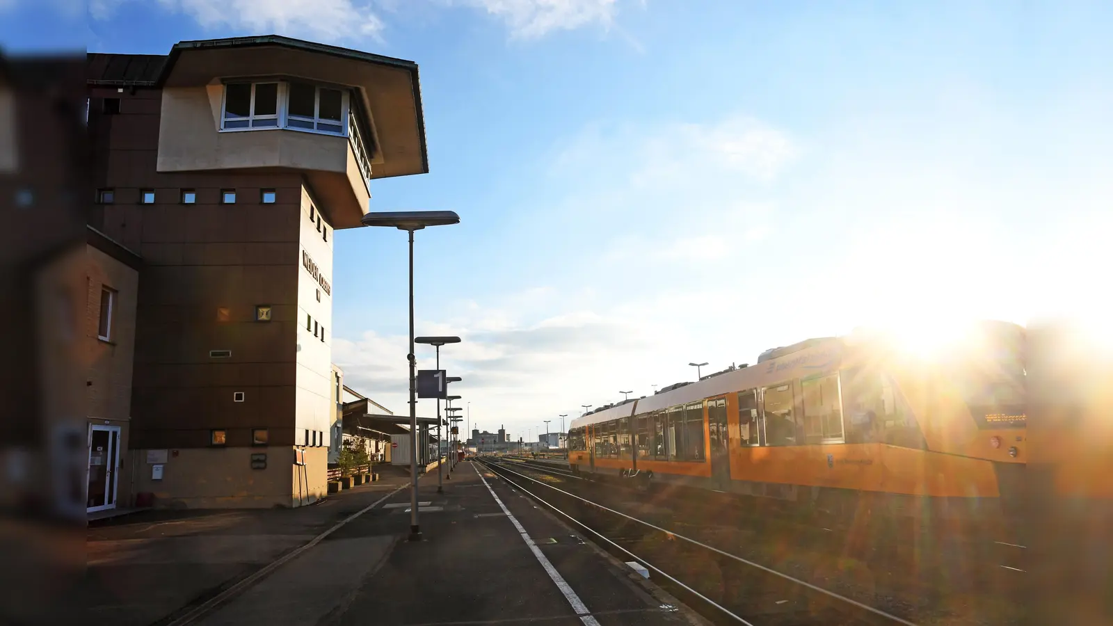 Zwischen Marktredwitz und Weiden kommt es auf der Bahnstrecke aufgrund von Reparaturarbeiten zu großen Beeinträchtigungen. (Archivbild: Gabi Schönberger)