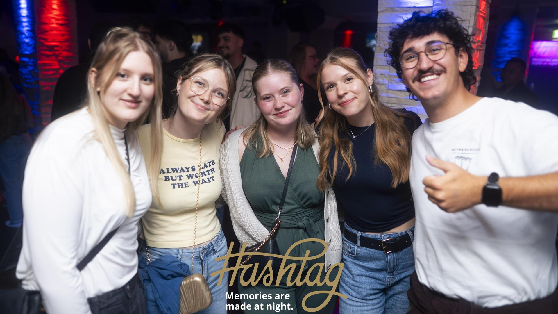 Im Hashtag sorgten am Freitag die Hits der 2000/10er für beste Stimmung. (Bild: Hannes Stock)