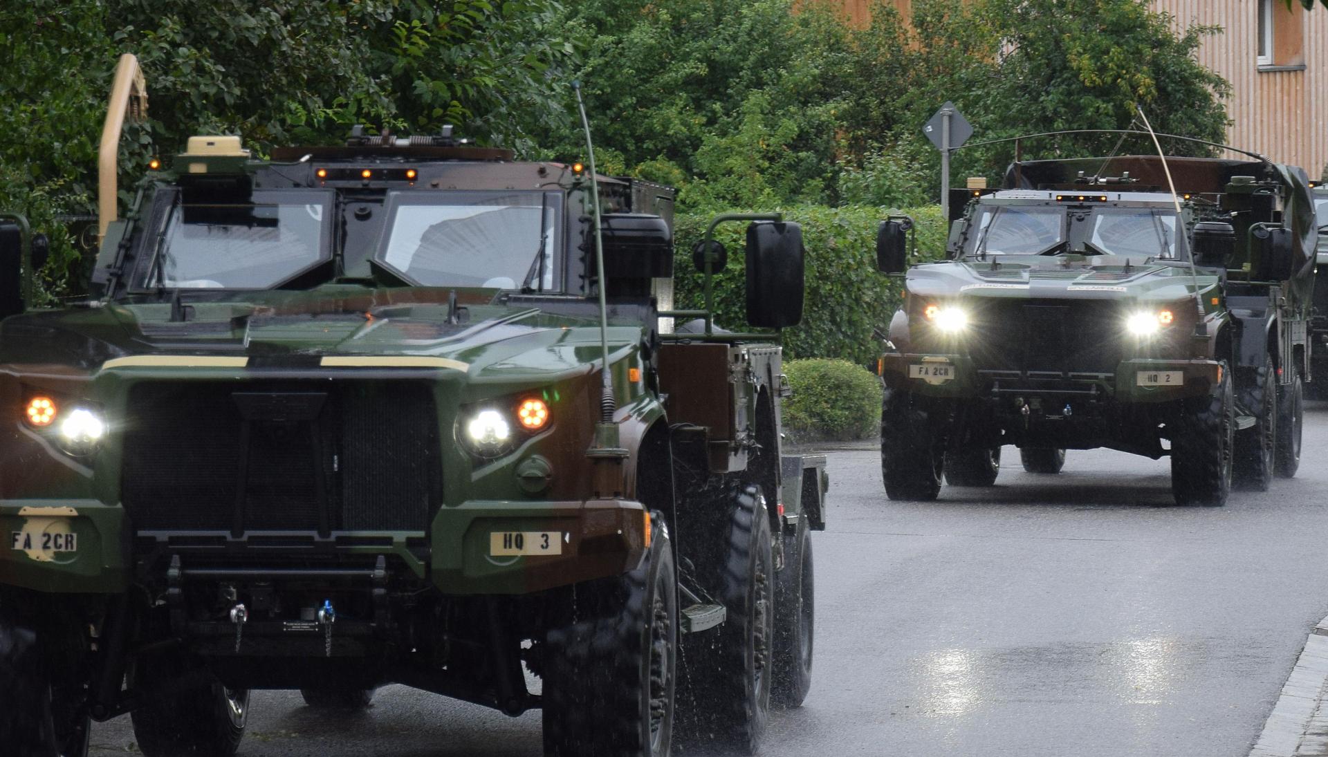 Während des Manövers „Saber Junction“ werden zwischen den Truppenübungsplätzen Hohenfels und Grafenwöhr wieder Militärfahrzeuge im Konvoi unterwegs sein.  (Archivbild: bö)