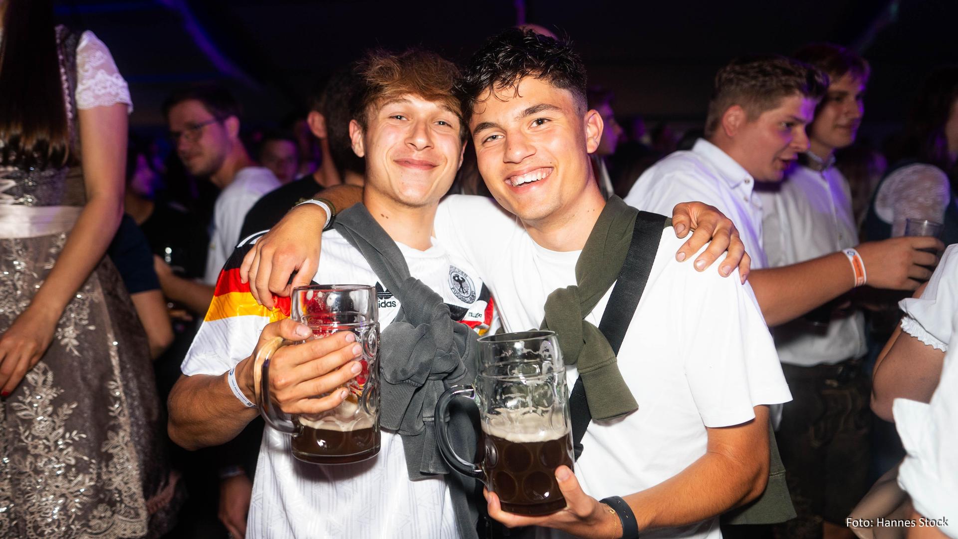 Die besten Bilder vom Auftakt der Flosser Kirwa (Bild: Hannes Stock)