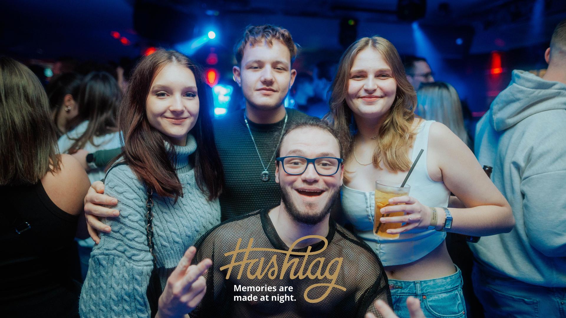 „Deine 2000er”: Das war das Motto bei der Party am Freitag im Hashtag Weiden. (Bild: Sebastian Reiter)