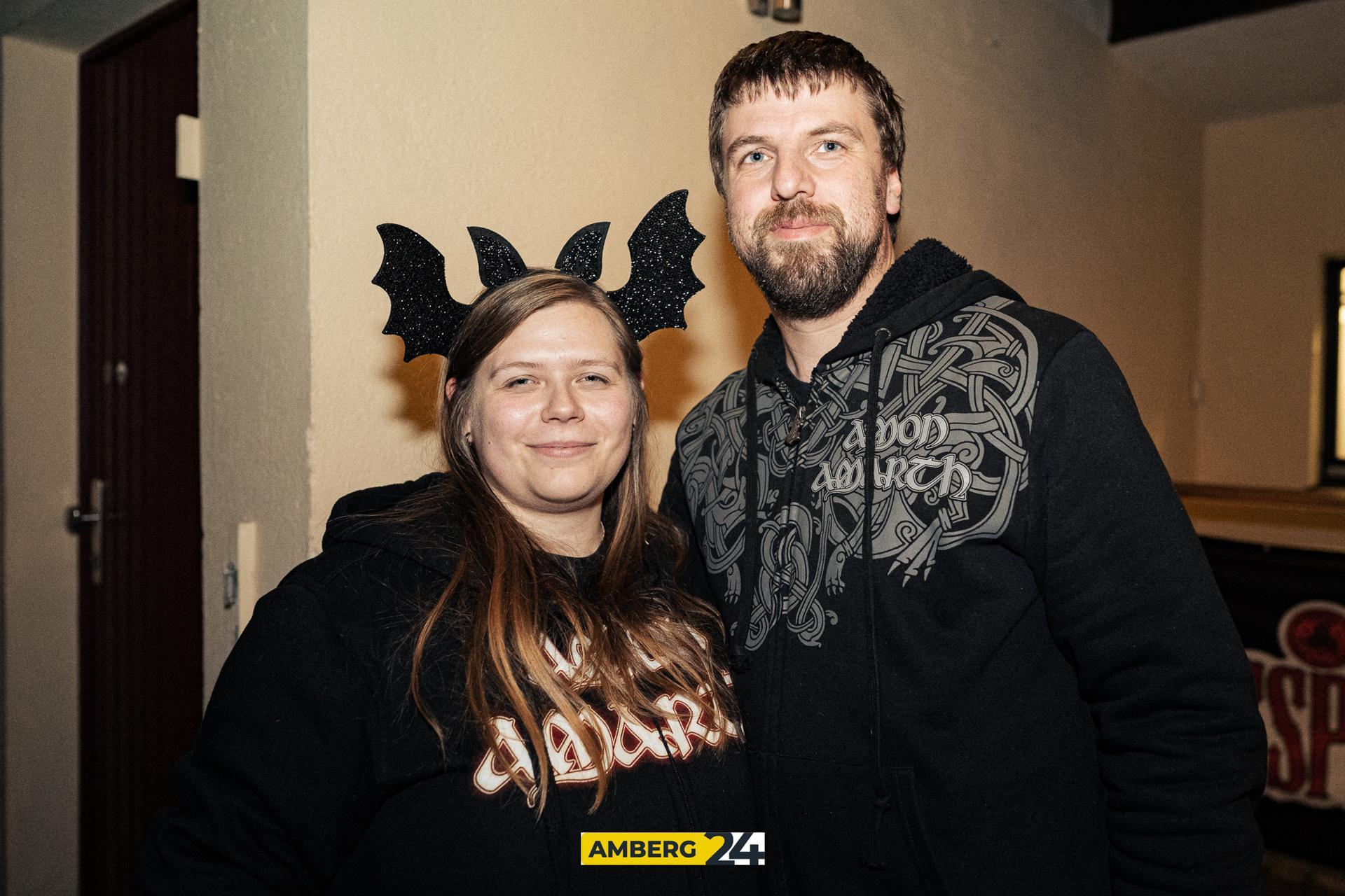 Sweets, Drinks und Metal. Im Void gab&#39;s zu Halloween unter anderem einen Kostümwettbewerb. (Bild: Justus Gregor)