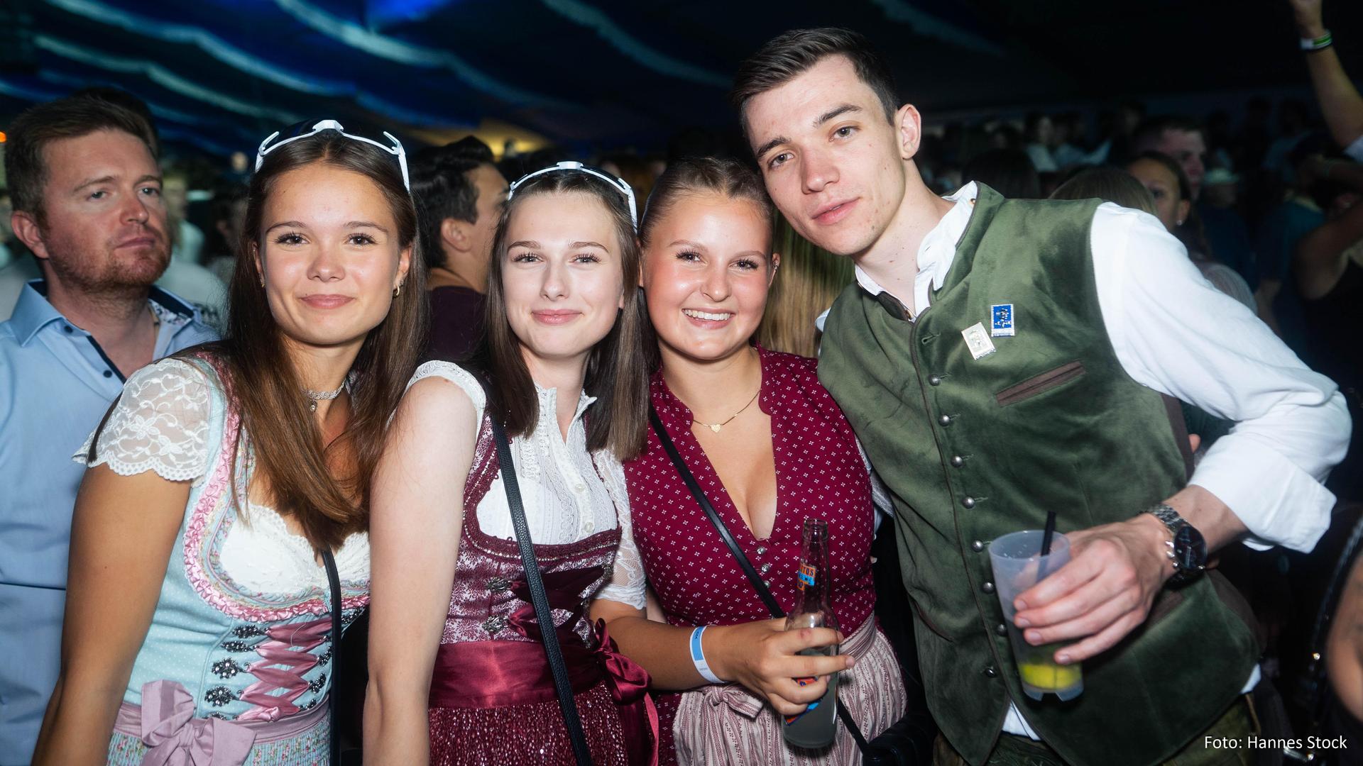 Das war die Flosser Kirwa am Samstag.  (Bild: Hannes Stock )