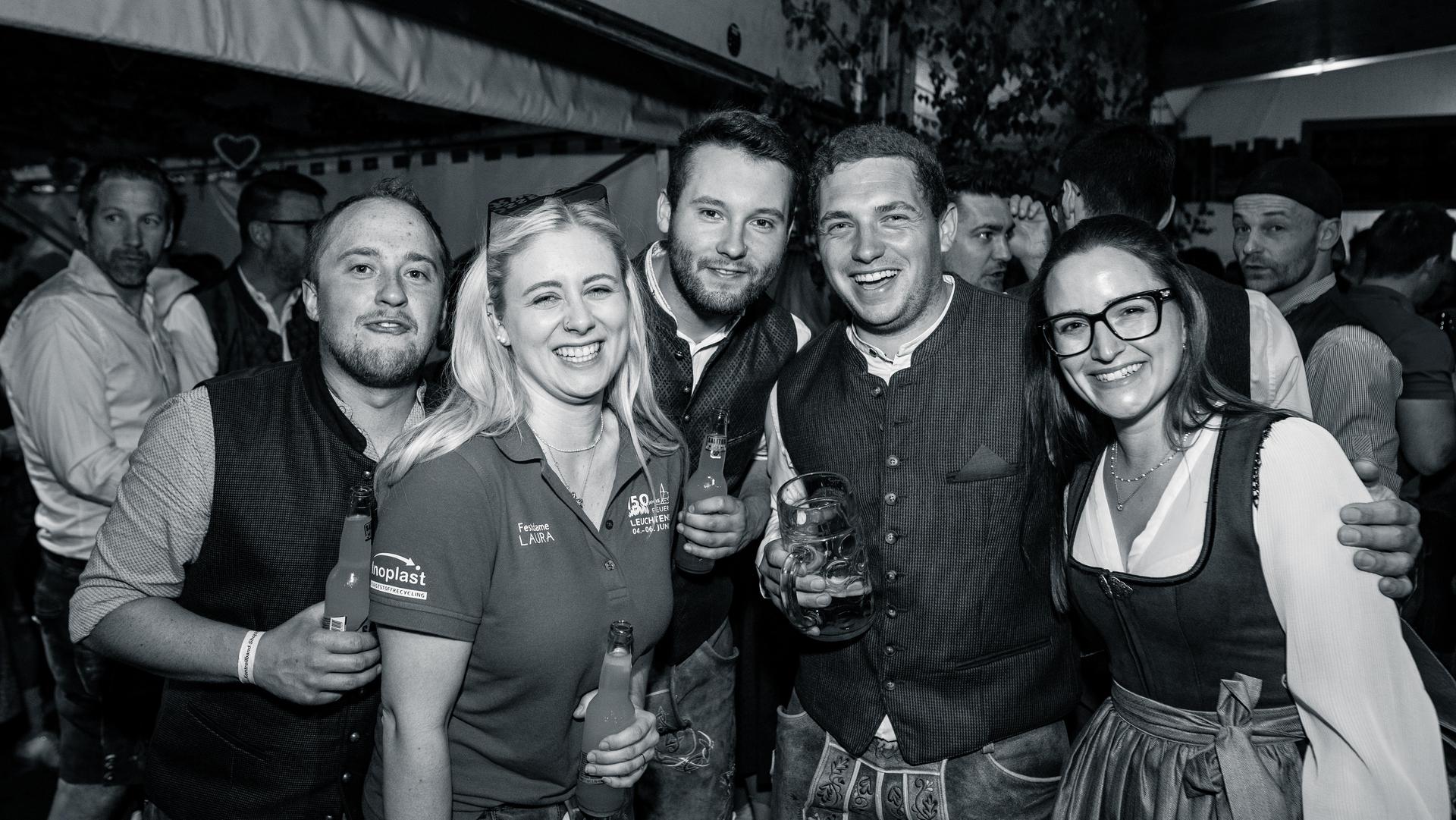 Bei der „Sommerwiesn” der KLJB Waldthurn ging es hoch her. (Bild: Hannes Stock)