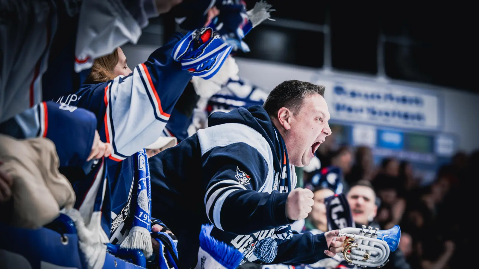 Die Blue Devils Weiden könnten sich mit einem NHL-erprobten Torhüter und einem erfahrenen Stürmer verstärken. (Archivbild: Tobias Neubert)